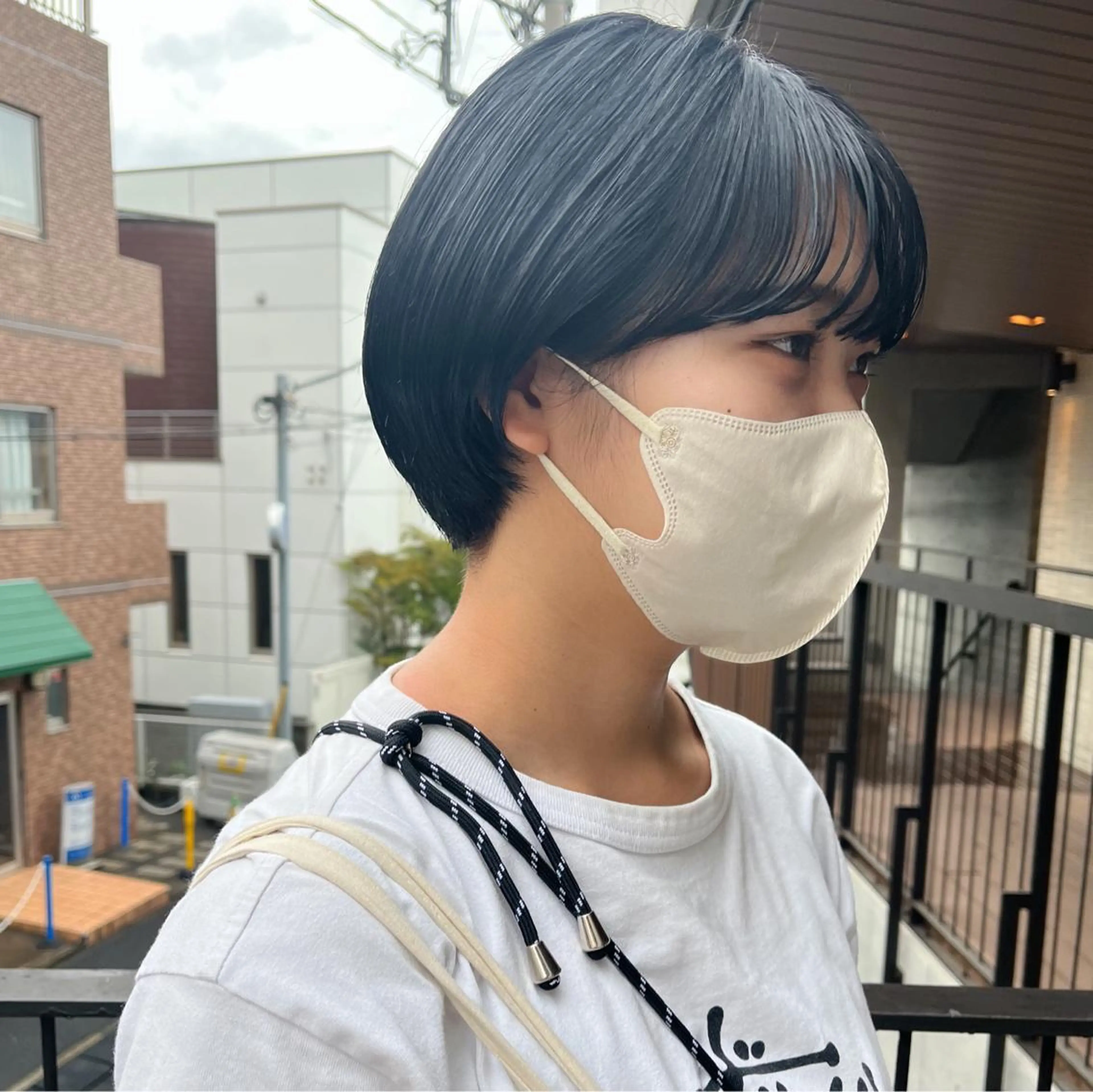 ショート カラー 黒髪 ブルーカラー ブルーブラック 暖色/パーマ 🌼クニトウメイのヘアスタイル