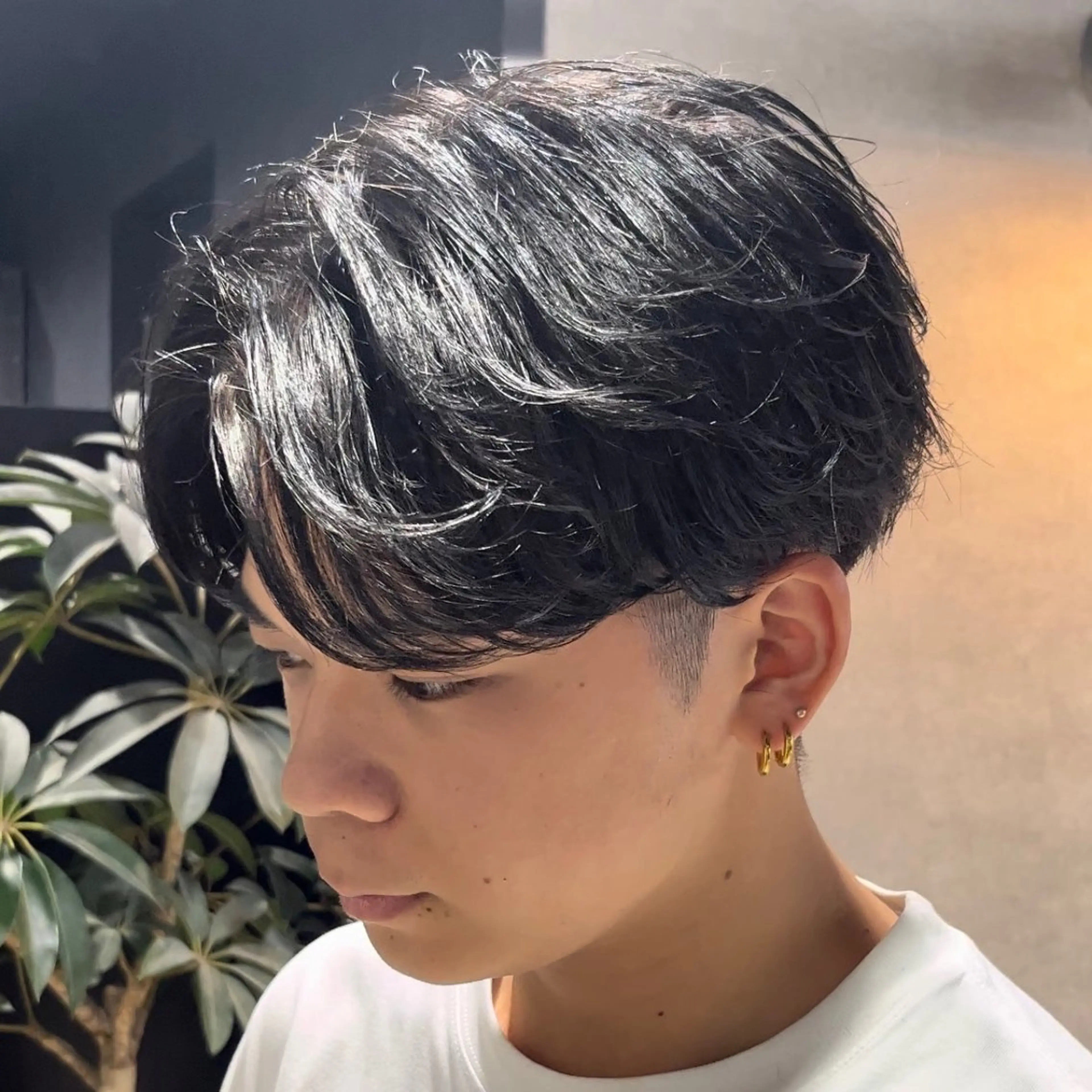 ショート カラー パーマ メンズ メンズパーマ ニュアンスパーマ カット パーマ センターパート マスターかずまのヘアスタイル