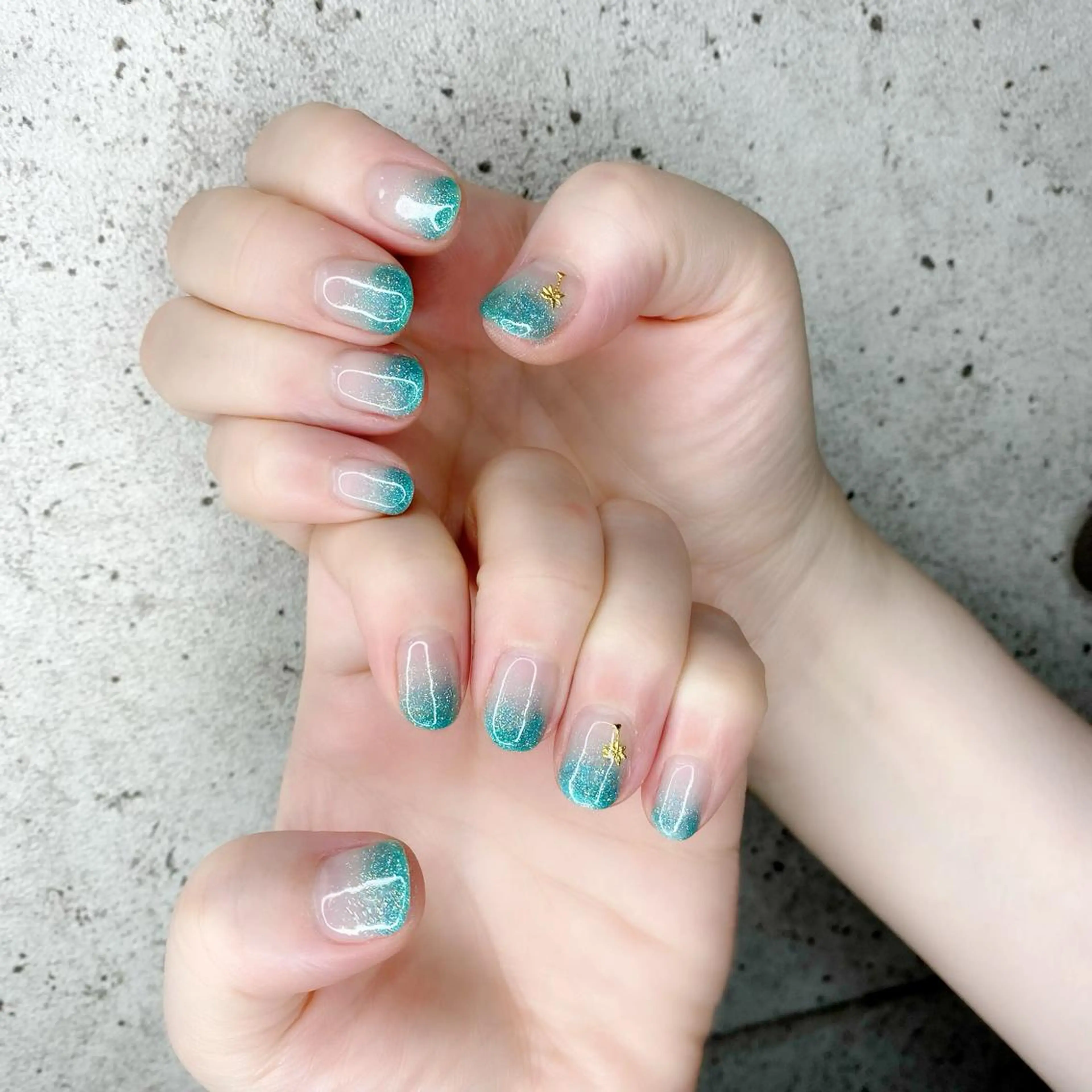 ショート カラー パーマ ヘアアレンジ メンズ キッズ ネイル マツエク・マツパ グラデーションカラー グラデーション ラメ(グリッター) ラメグラデーション Salon Ｋのネイルデザイン