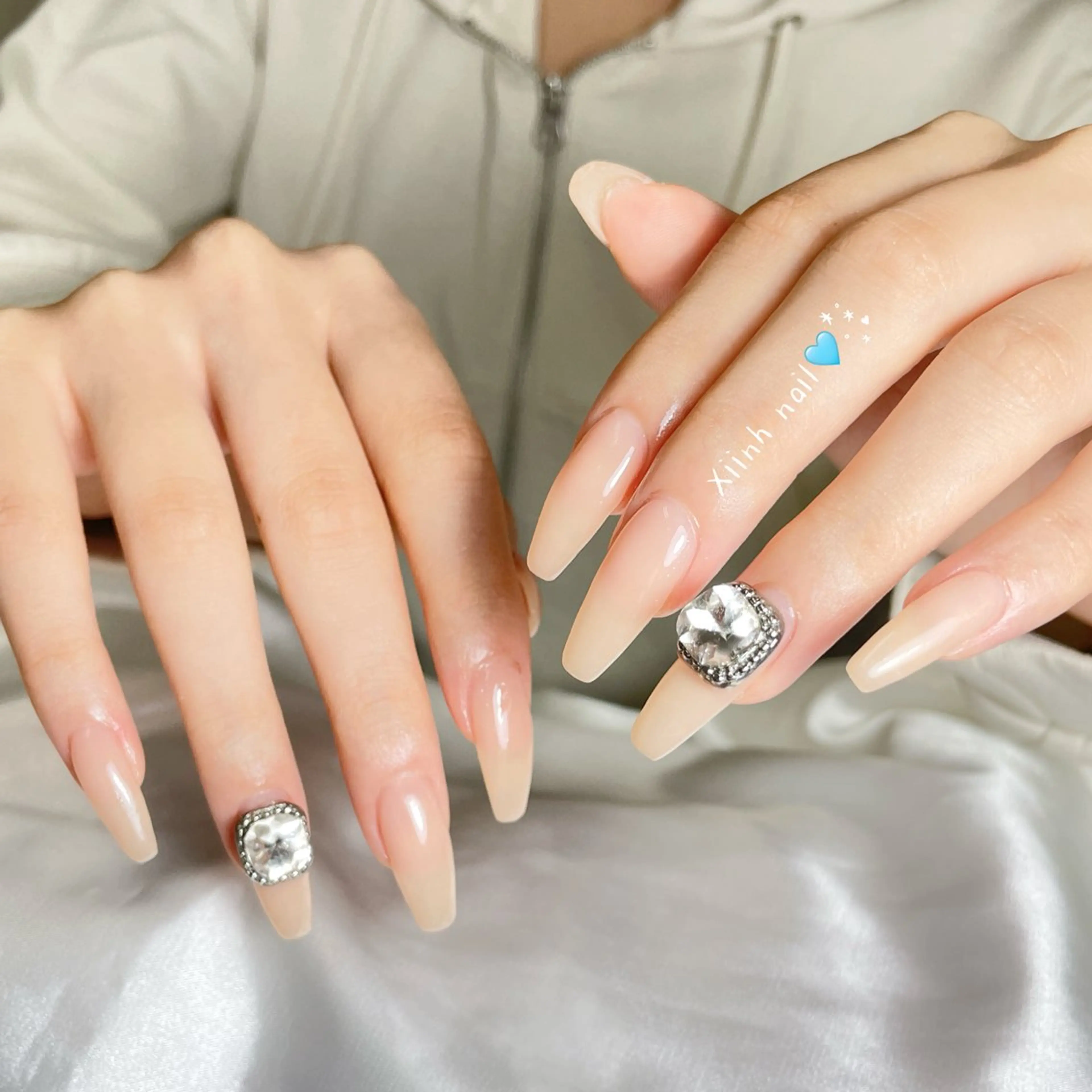 ネイル チークネイル 桜ネイル 長さ出し フットネイル ジェルネイル ハンドネイル XIINH NAIL SALONのネイルデザイン