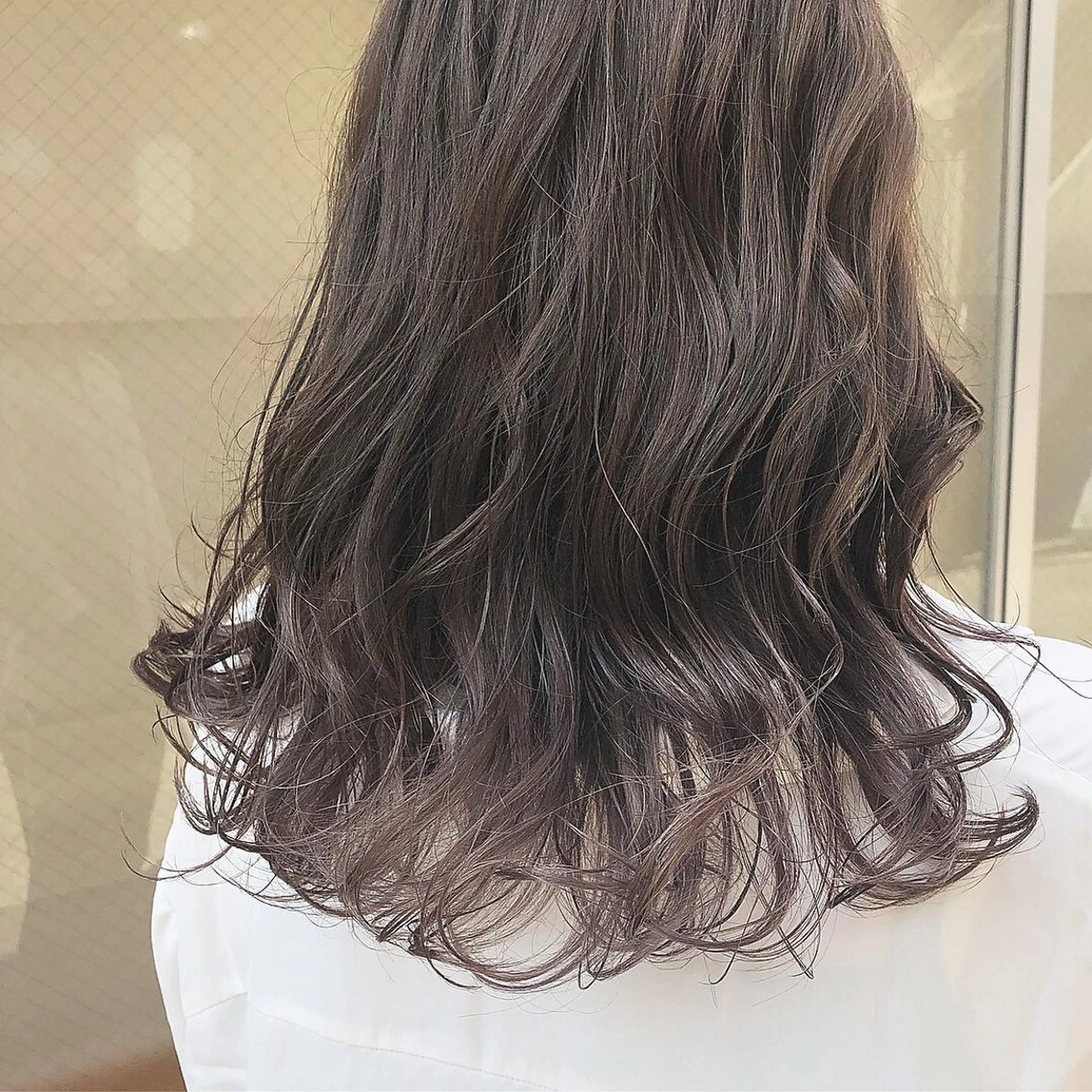 ロング カラー ブリーチ グラデーションカラー グレージュ ラベンダーカラー ヘアカラー sano sayakaのヘアスタイル