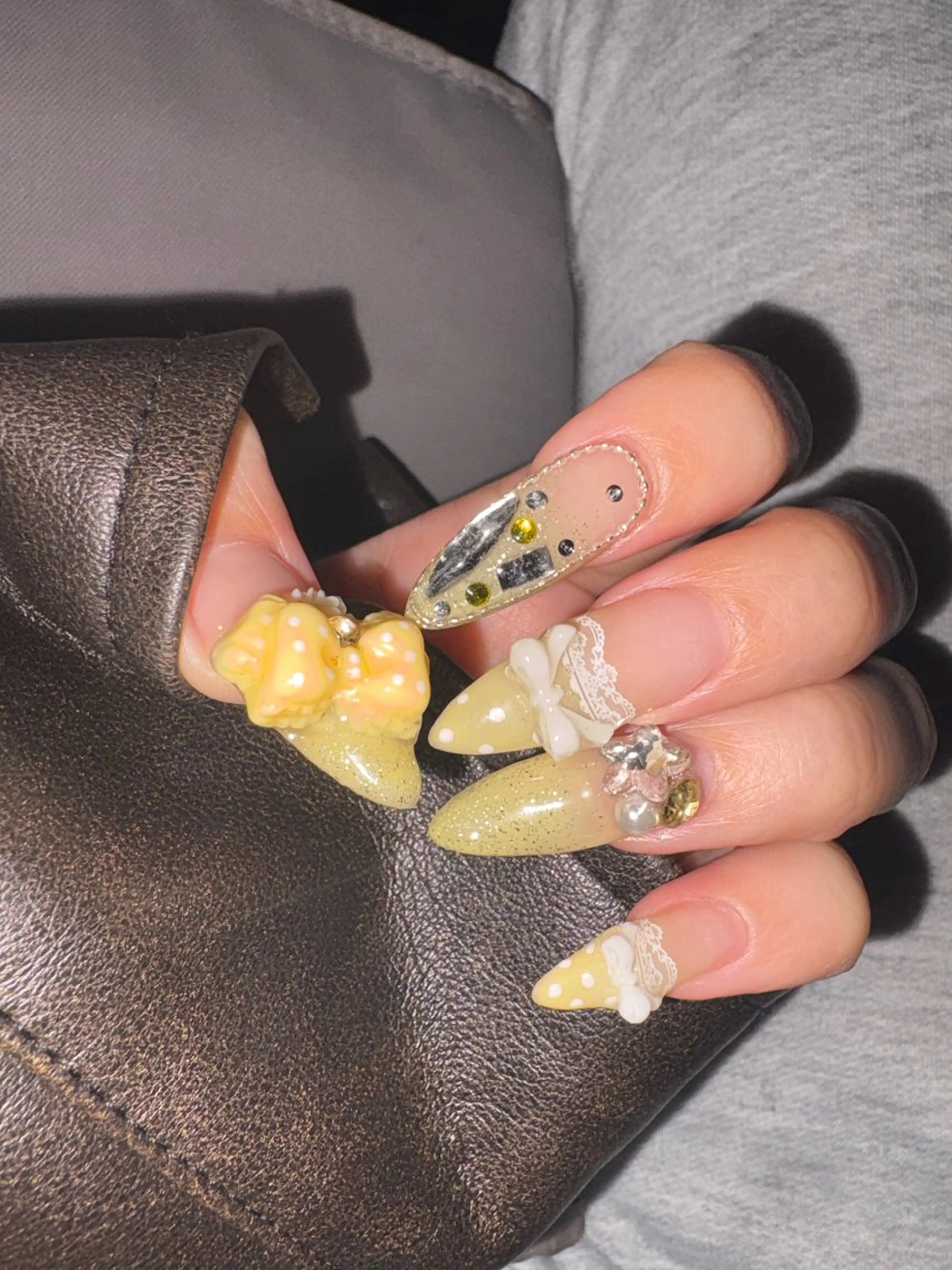 ネイル 持ち込み リボン ハンドネイル 艶/マグネット/網紅 /韓国/岩下りほのネイルデザイン