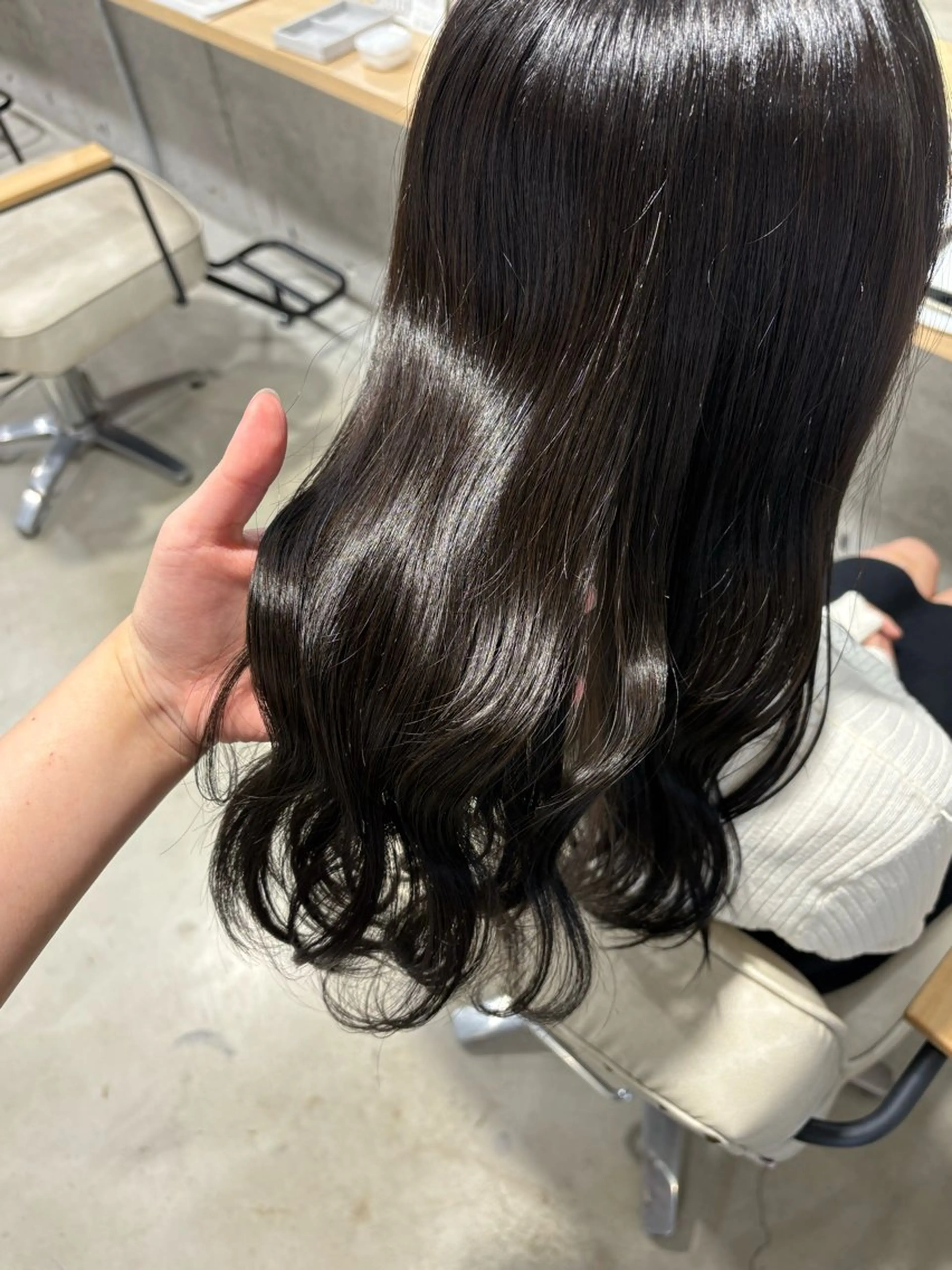 ロング ヘアカラー さくらこ/オリーブ カラー/カラーモデルのヘアスタイル