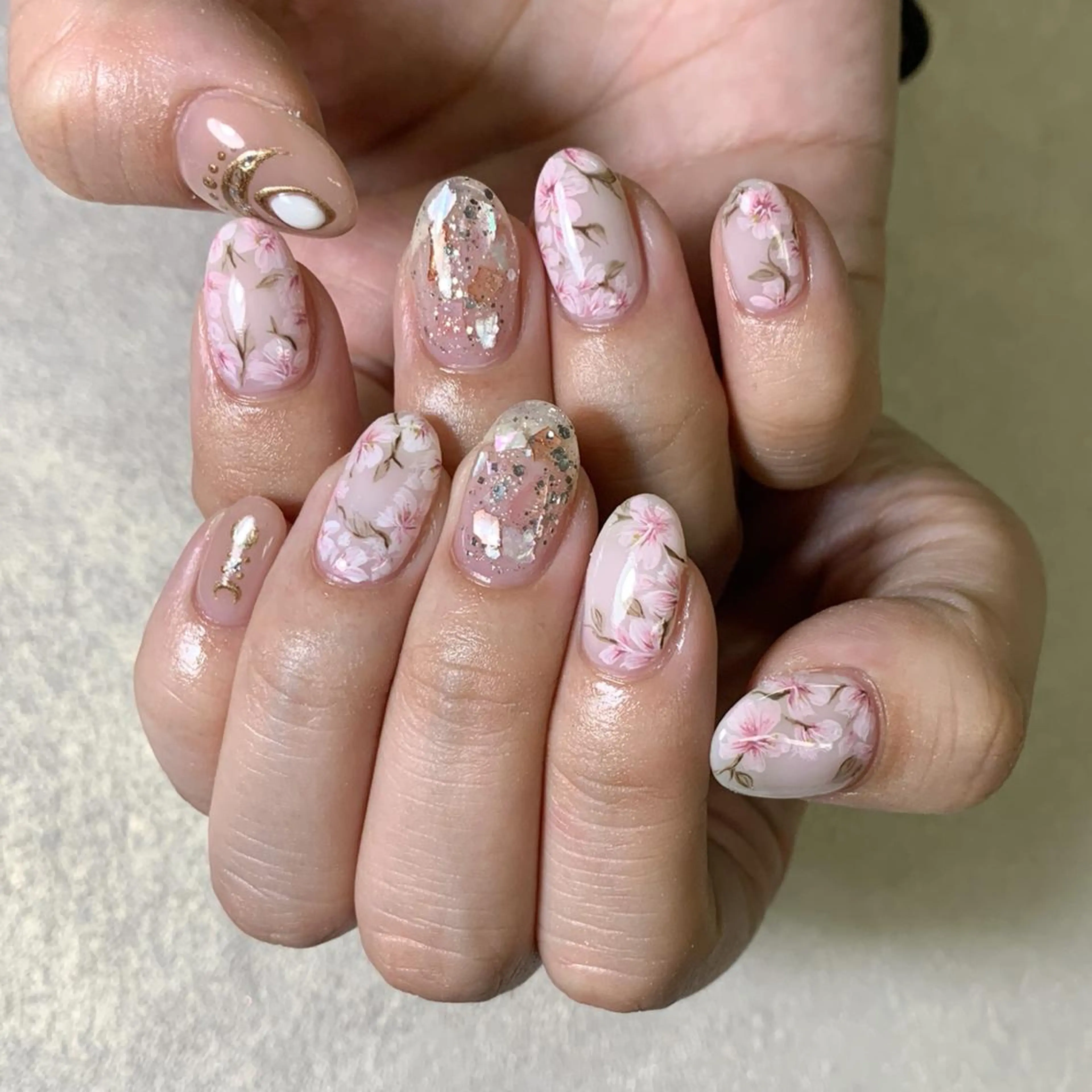 ネイル ハンドネイル FIORITURA aiのネイルデザイン