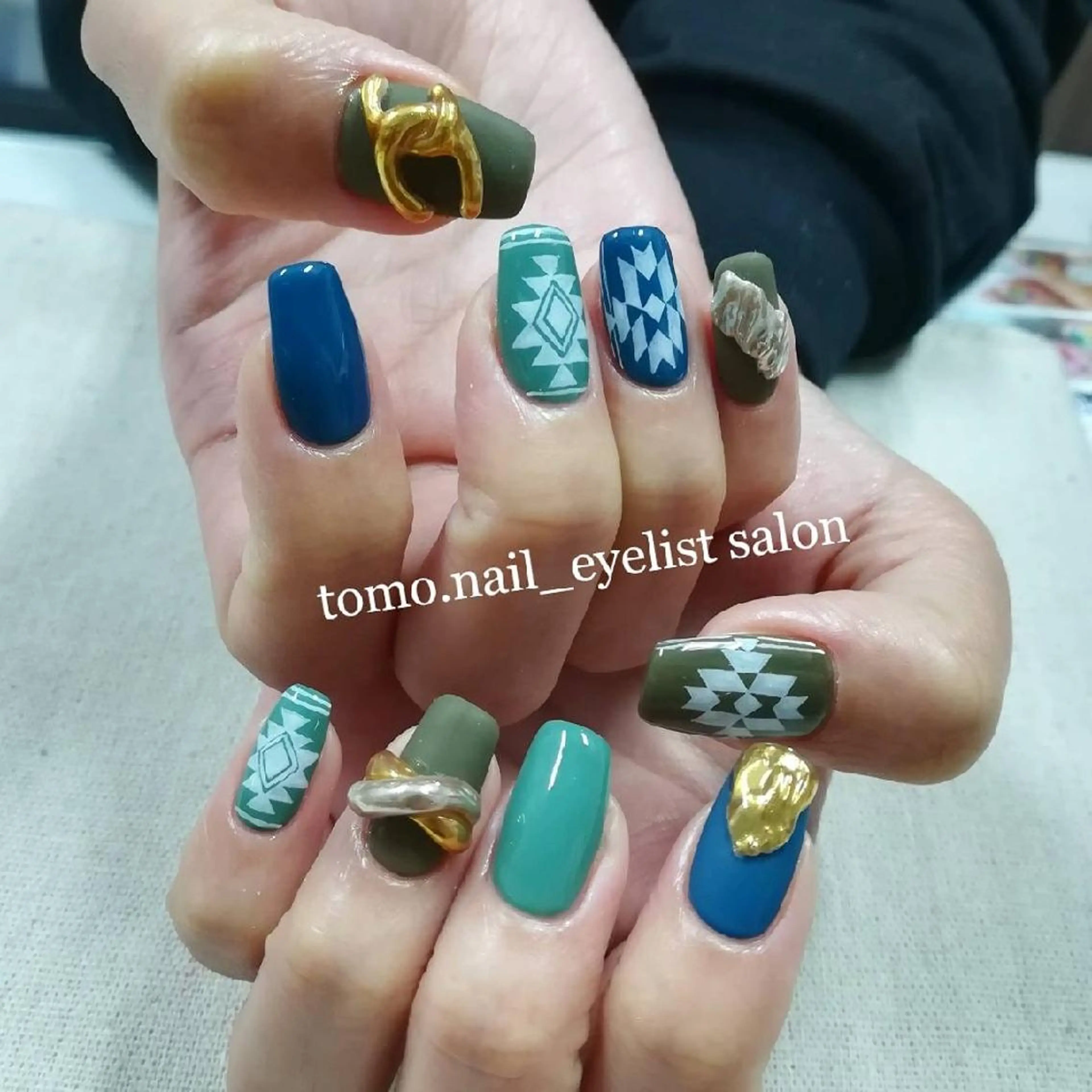 ネイル ジェルネイル tomonail eyelistのマツエク・マツパデザイン