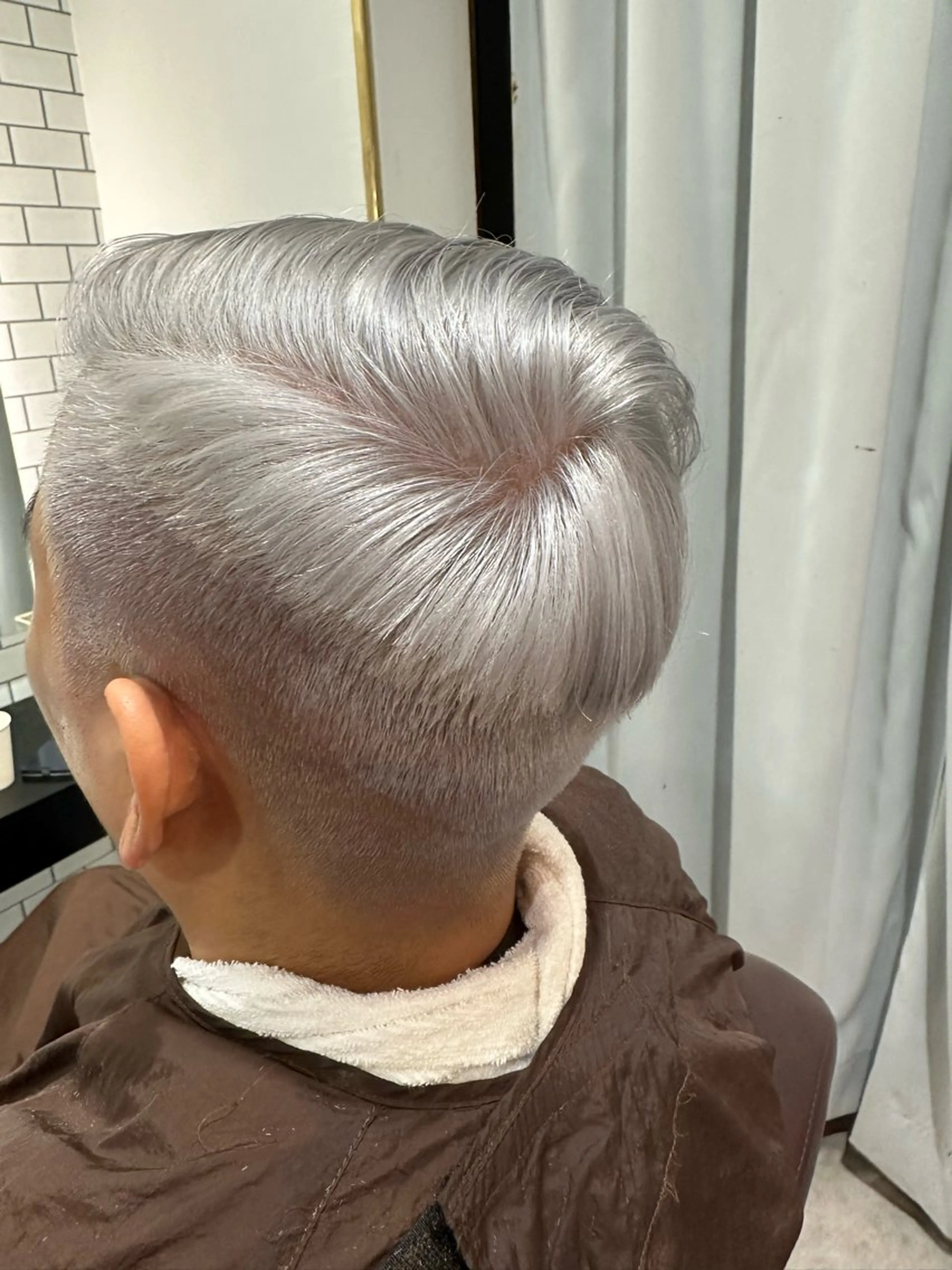 カラー ブリーチ シルバー ヘアカラー トリートメント ダブルカラー/ 髪質改善/三宅真綾のヘアスタイル