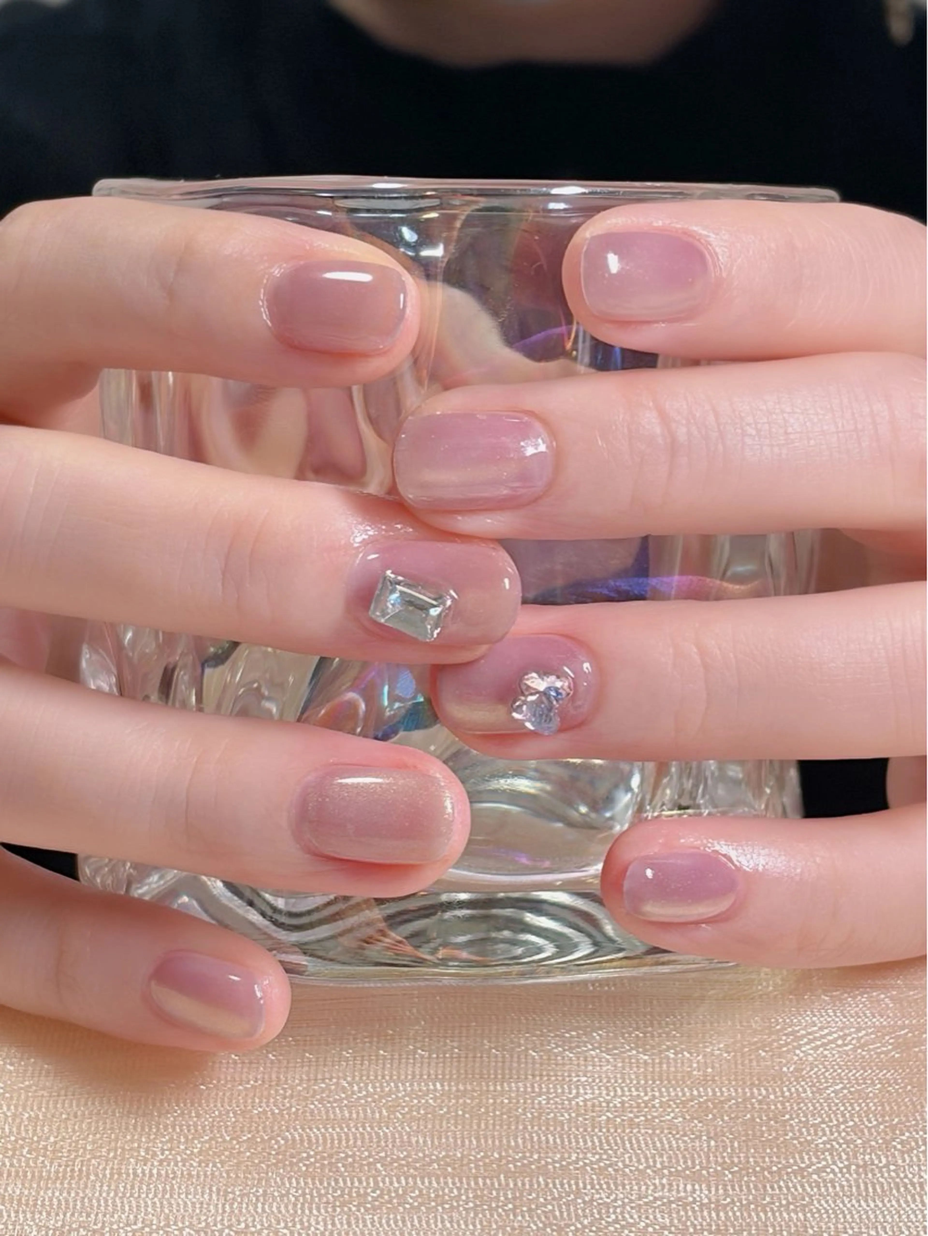 ネイル マグネットネイル オフィスネイル ピンク シンプルネイル ストーンネイル ハンドネイル haku mioのネイルデザイン