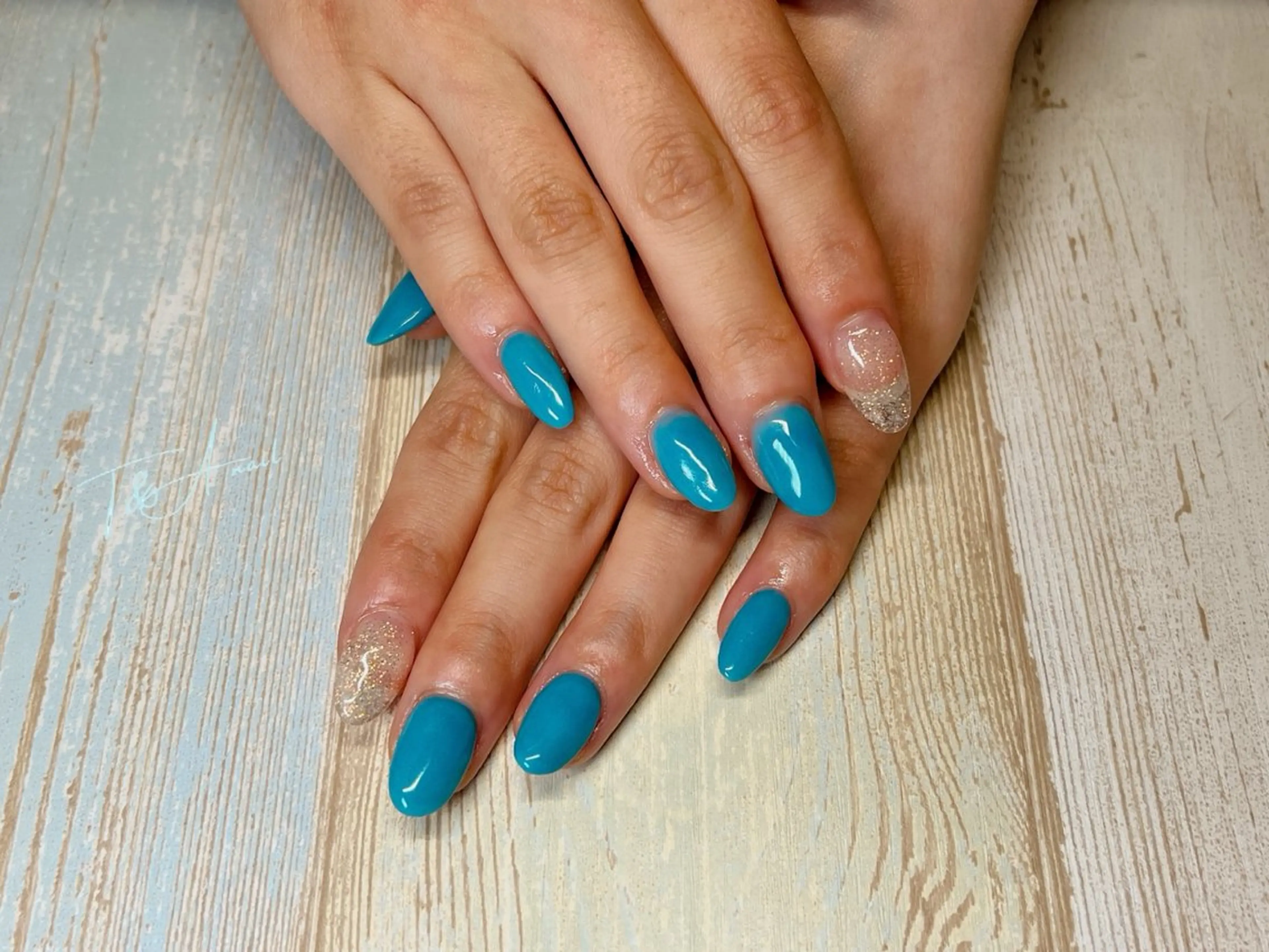 ネイル ブルー 長さ出し ジェルネイル 水色 ワンカラーネイル T&A nailのネイルデザイン