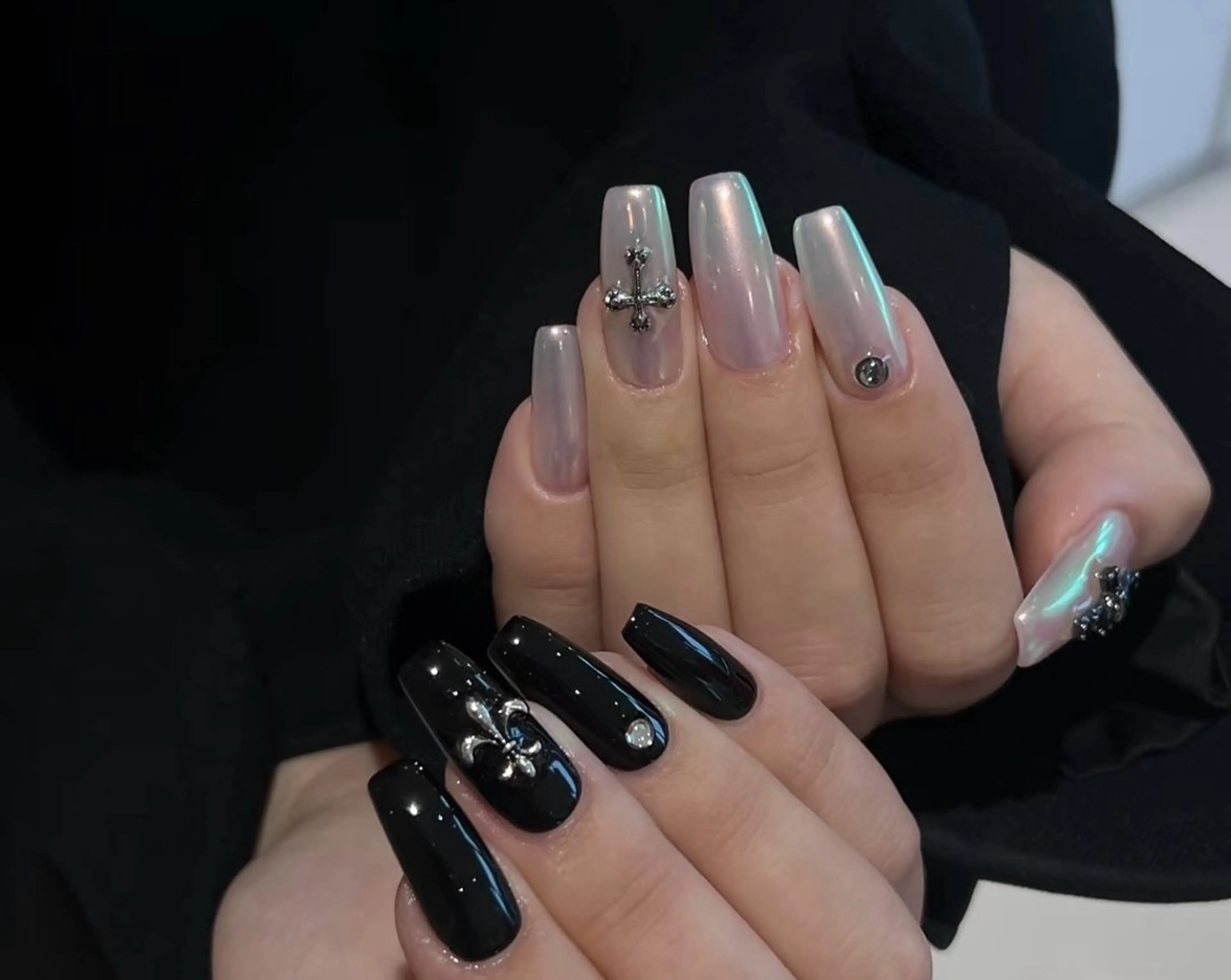 ネイル 高木 維麗絲のネイルデザイン