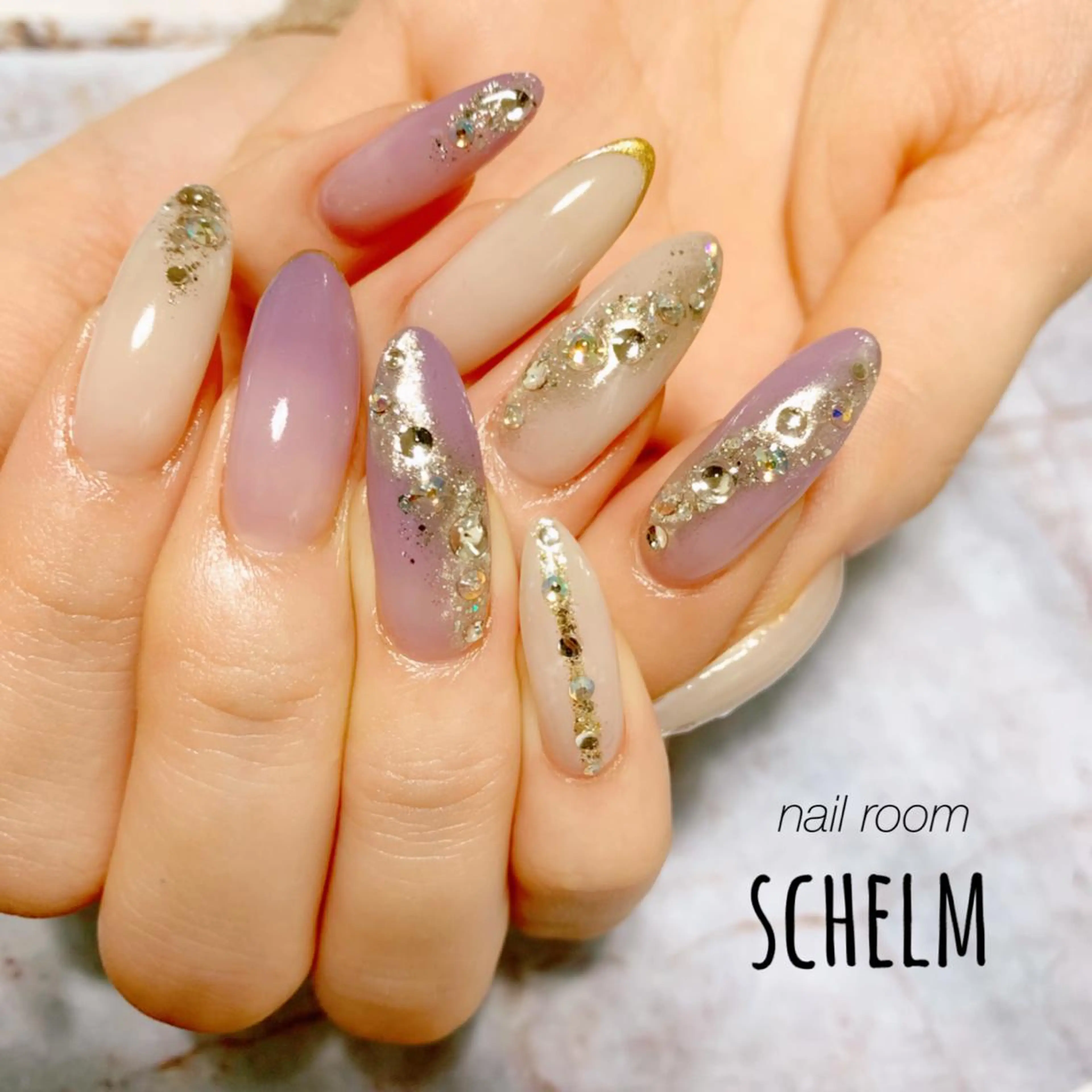 ネイル ハンドネイル nail room シュレムのネイルデザイン