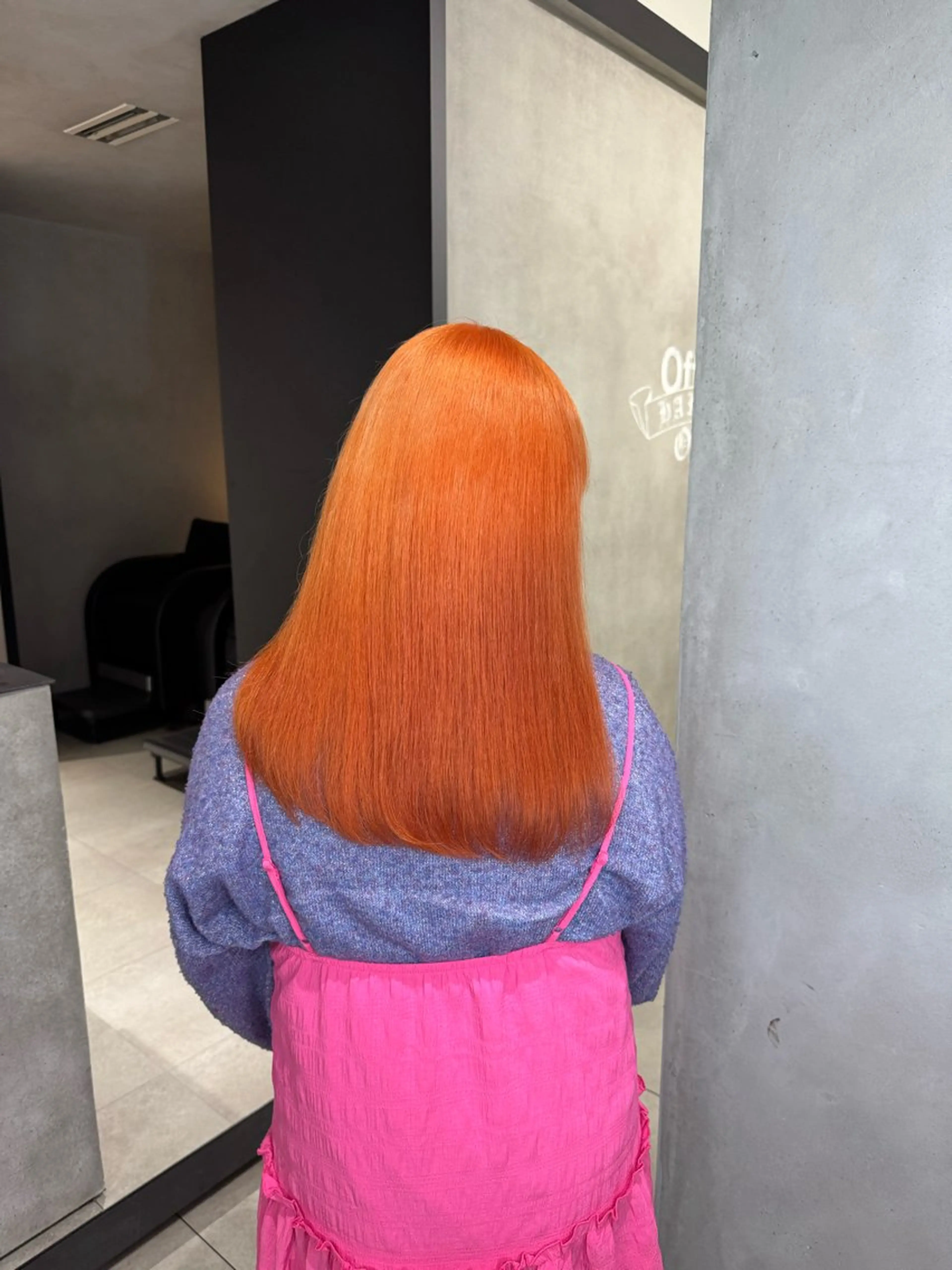 カラー 🇰🇷韓国風ハイ トーンKANA🖤のヘアスタイル