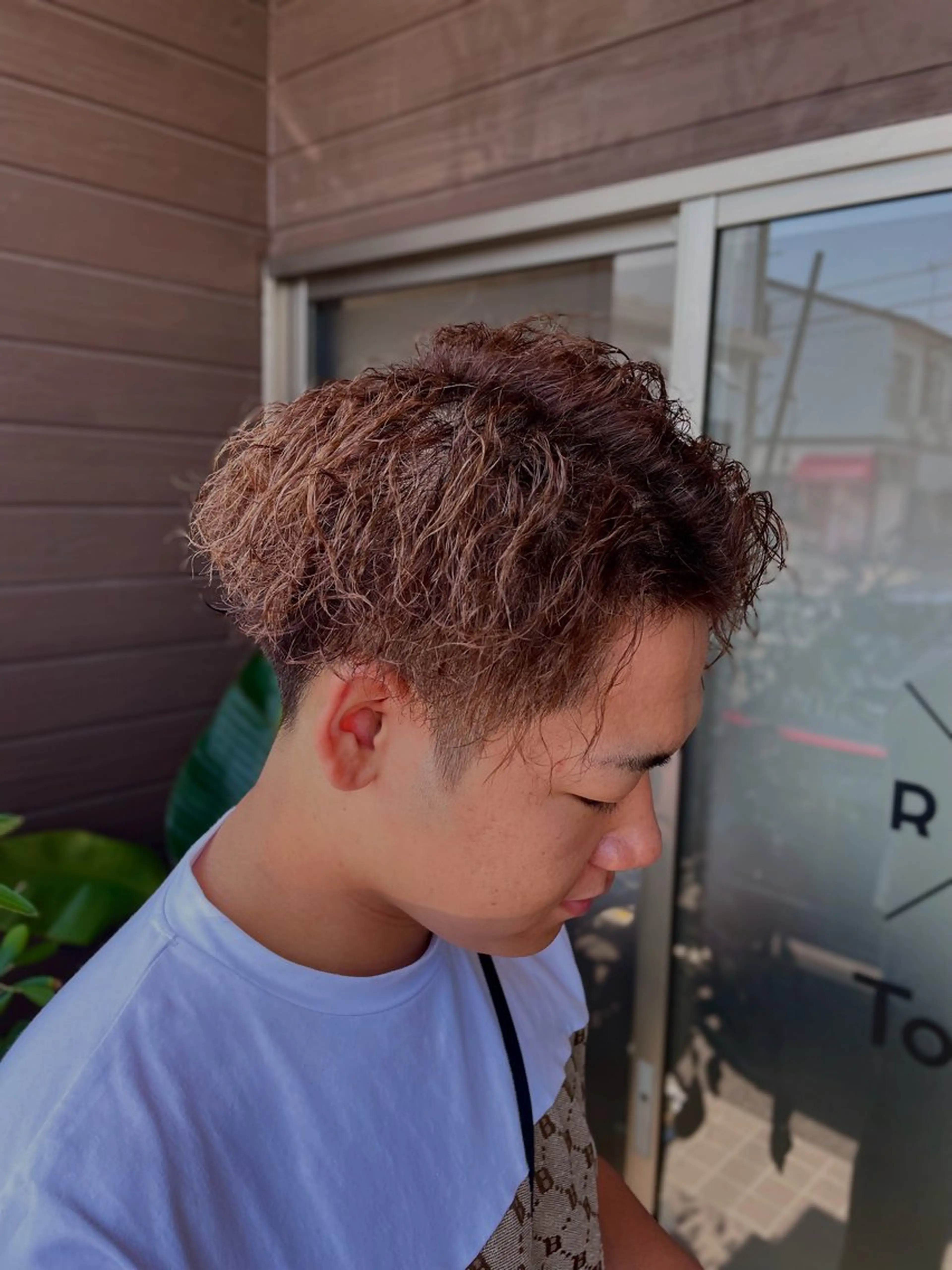 ショート パーマ メンズ マッシュ メンズパーマ ショートヘア カット パーマ 大島 渓翔のヘアスタイル