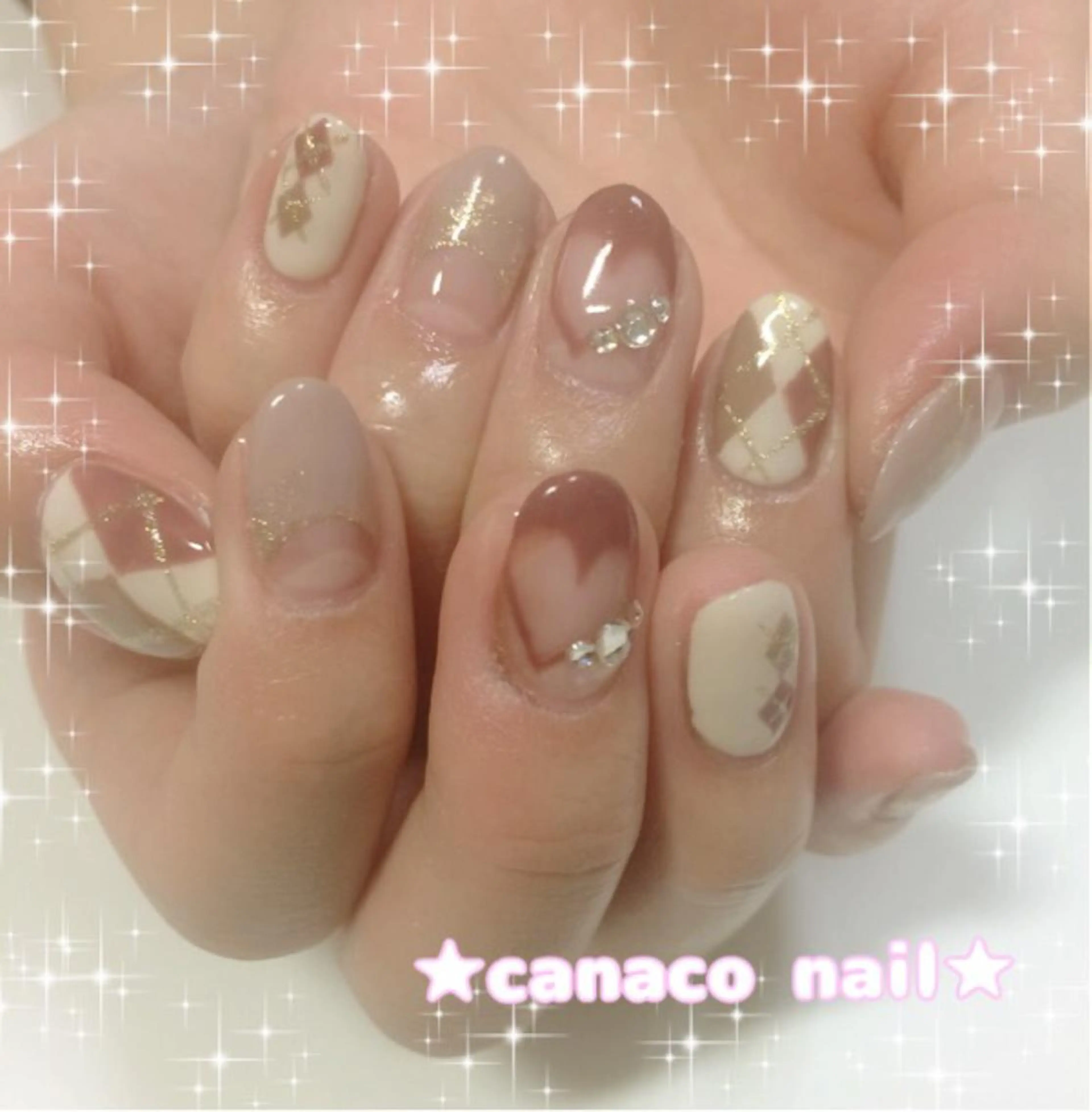 ネイル アートネイル ジェルネイル パラジェル ストーンネイル Felice所属・ベテランネイル cnc  nailのネイルデザイン