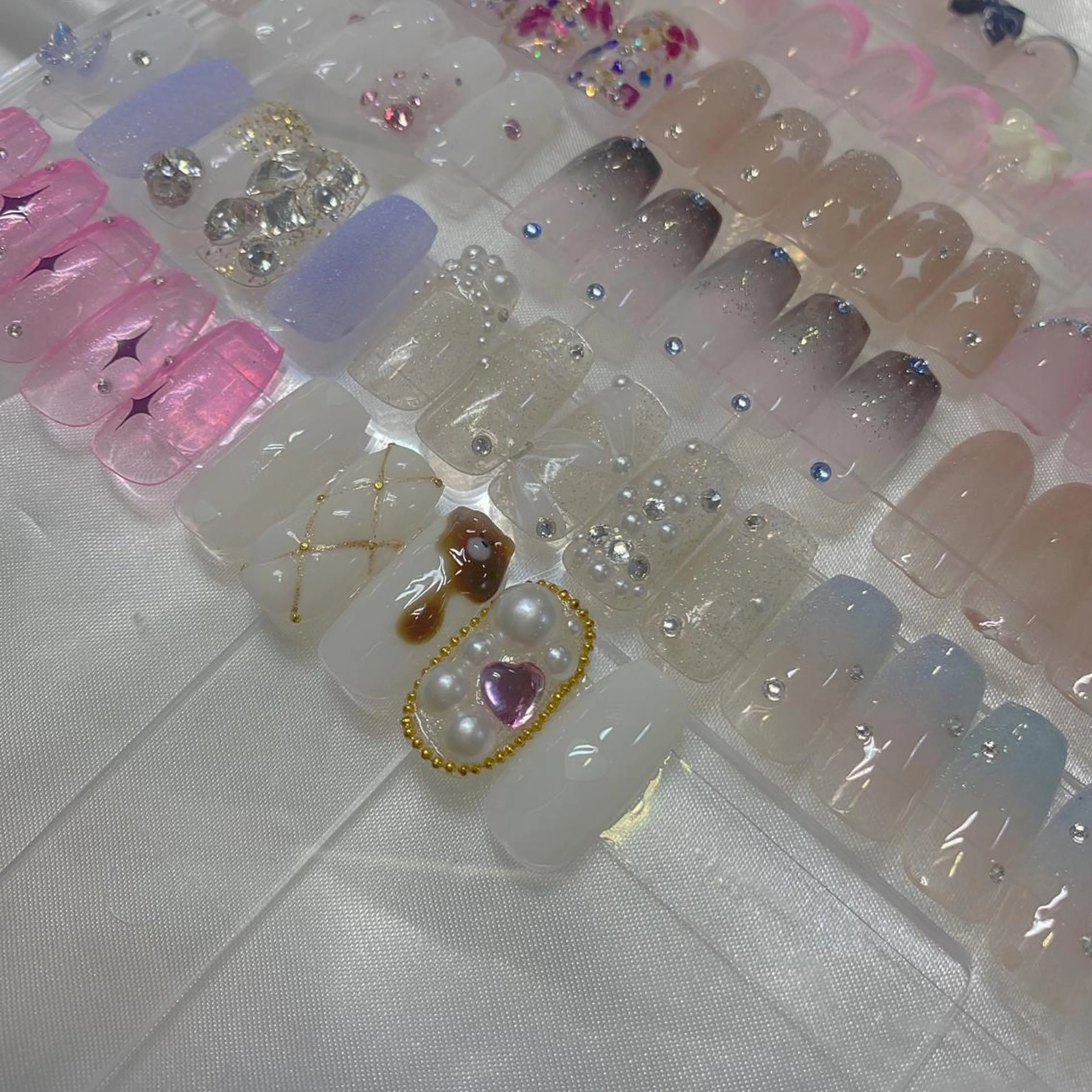 ネイル Lim nail🤍 Ayaのネイルデザイン