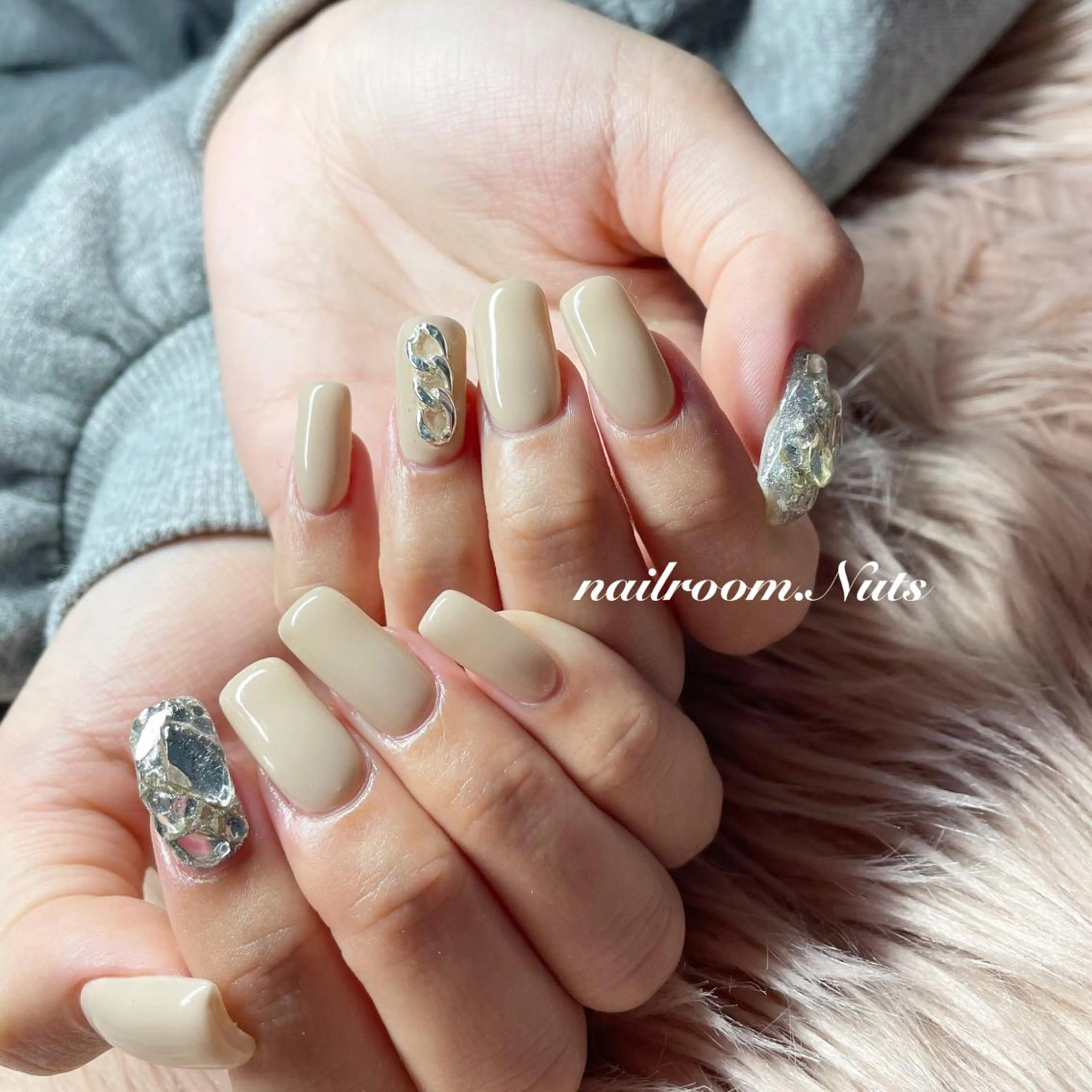 ネイル ハンドネイル nailsalon Nutsのネイルデザイン