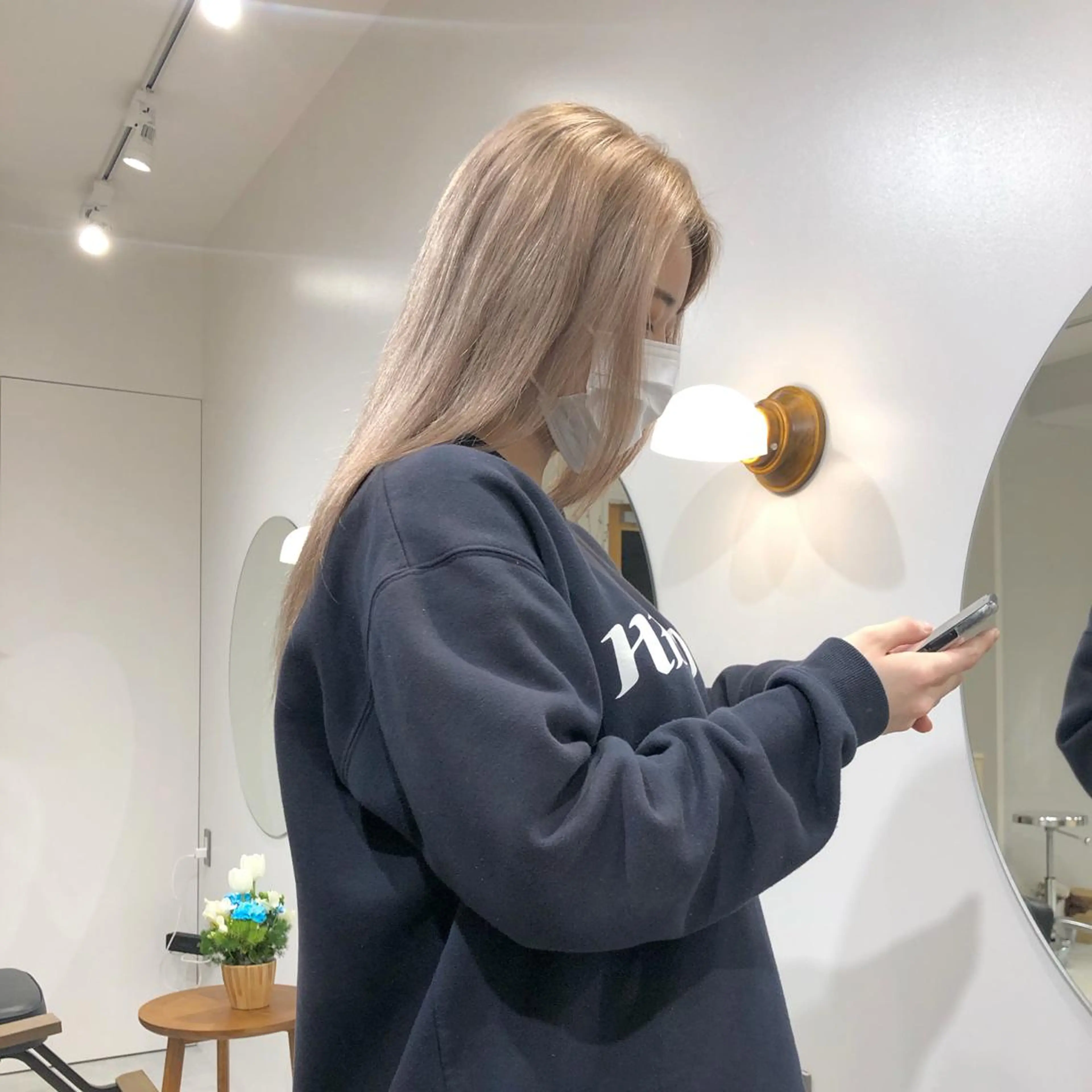 セミロング 🌸ハイトーン 新田　廉 🌸のヘアスタイル