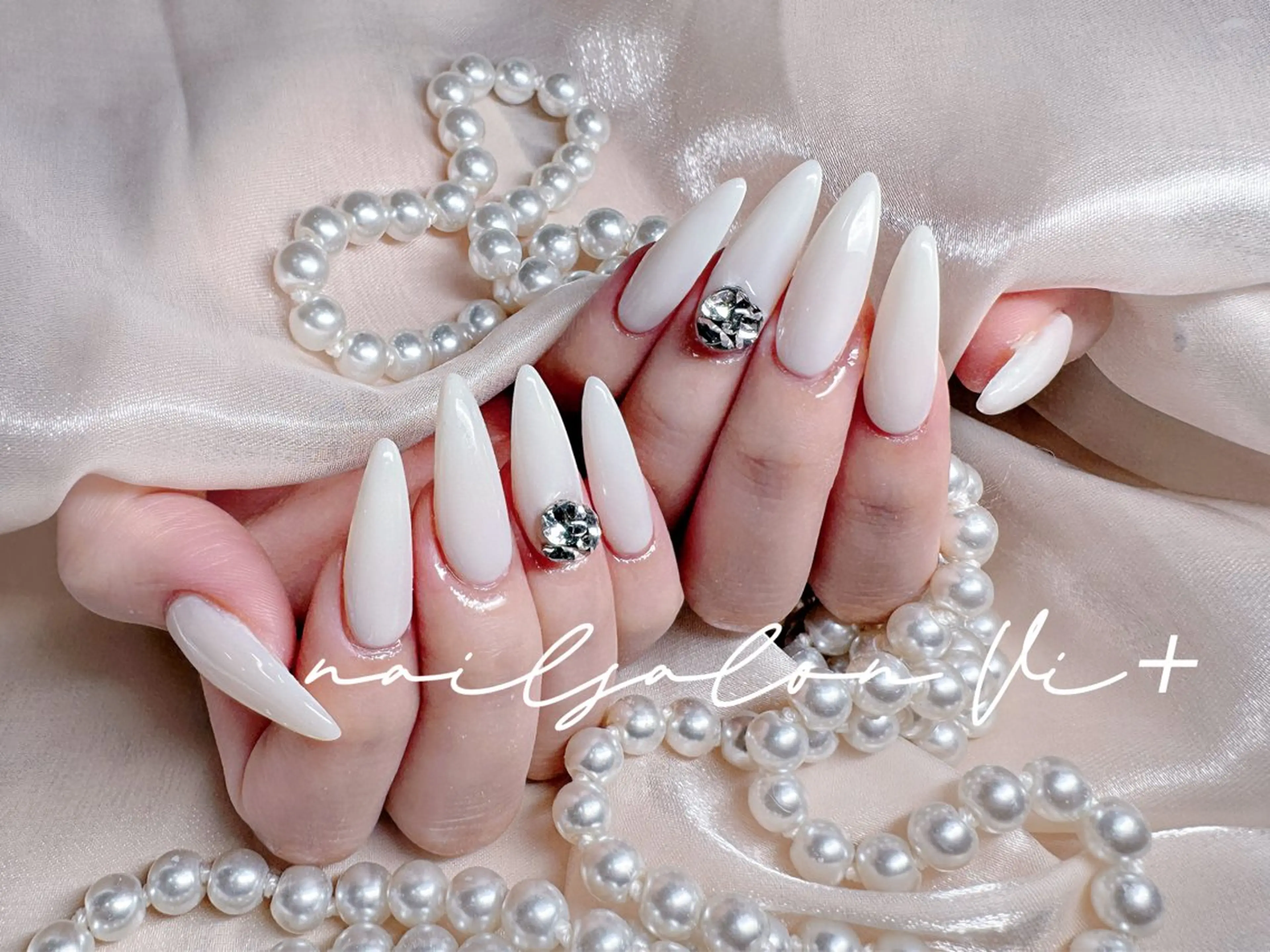 ネイル ハンドネイル ✨Nailsalon Vi+✨のネイルデザイン