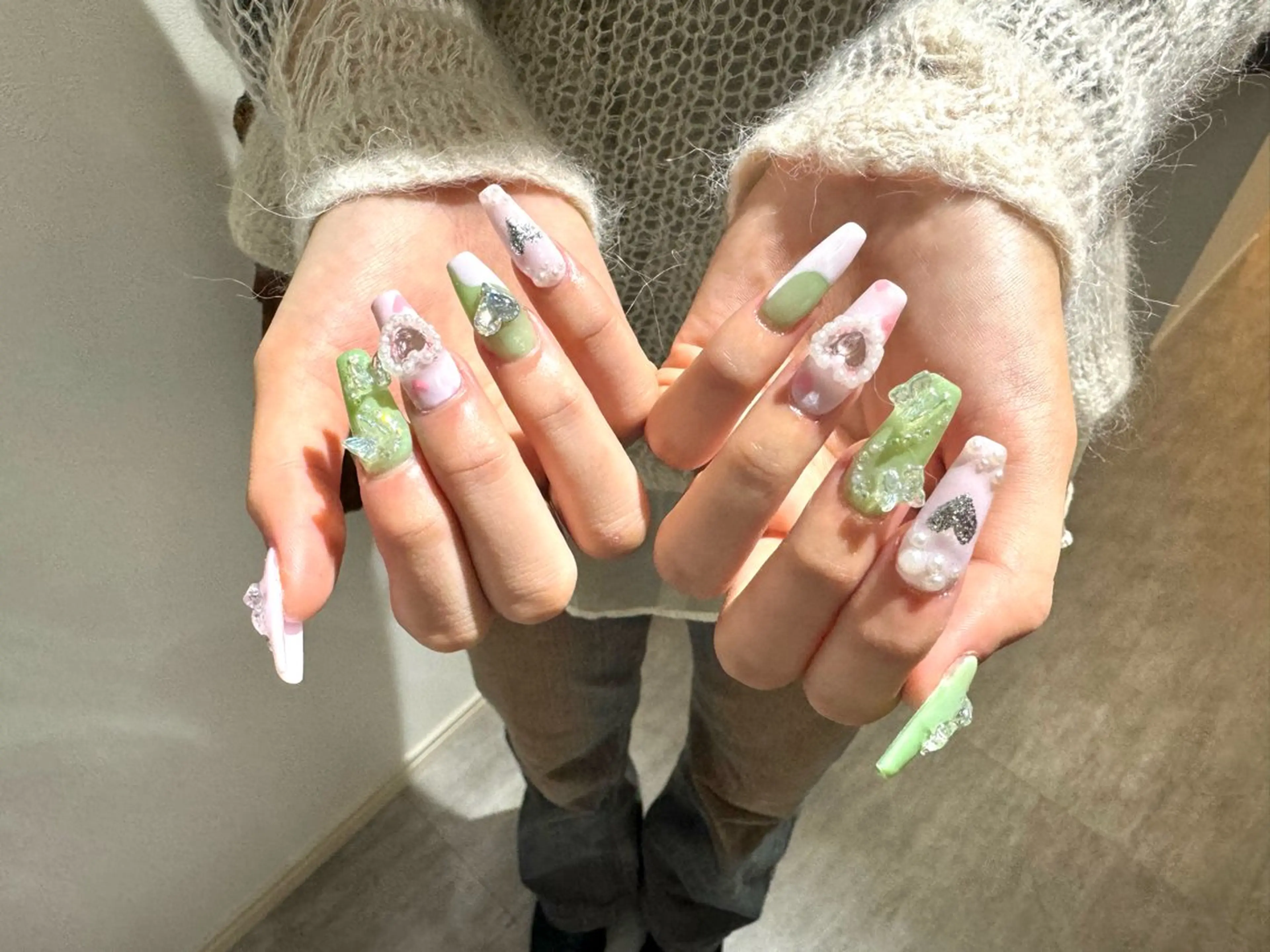 ネイル WISTERIA kozueのネイルデザイン