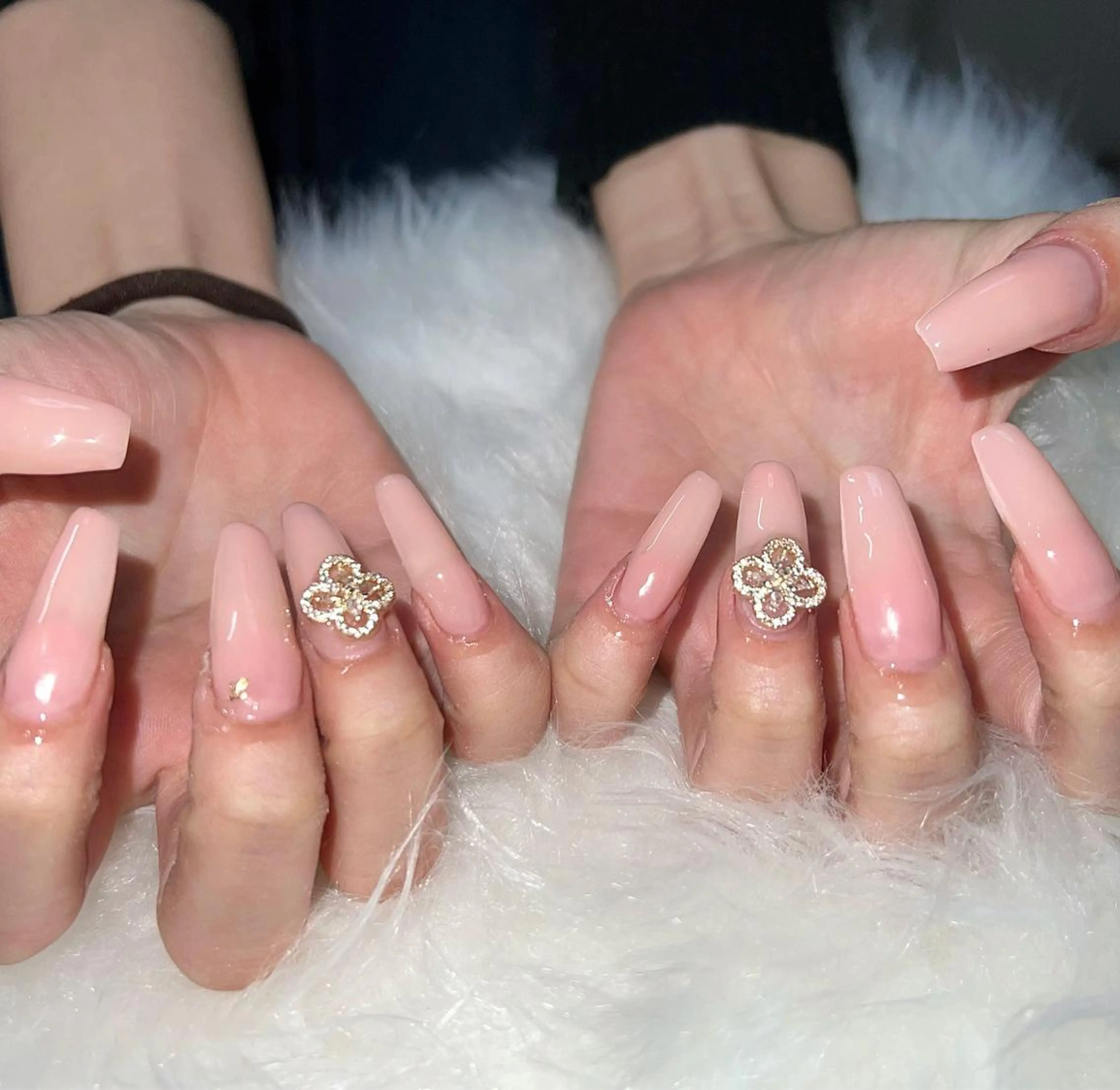 ロング ハンドネイル mao .のネイルデザイン