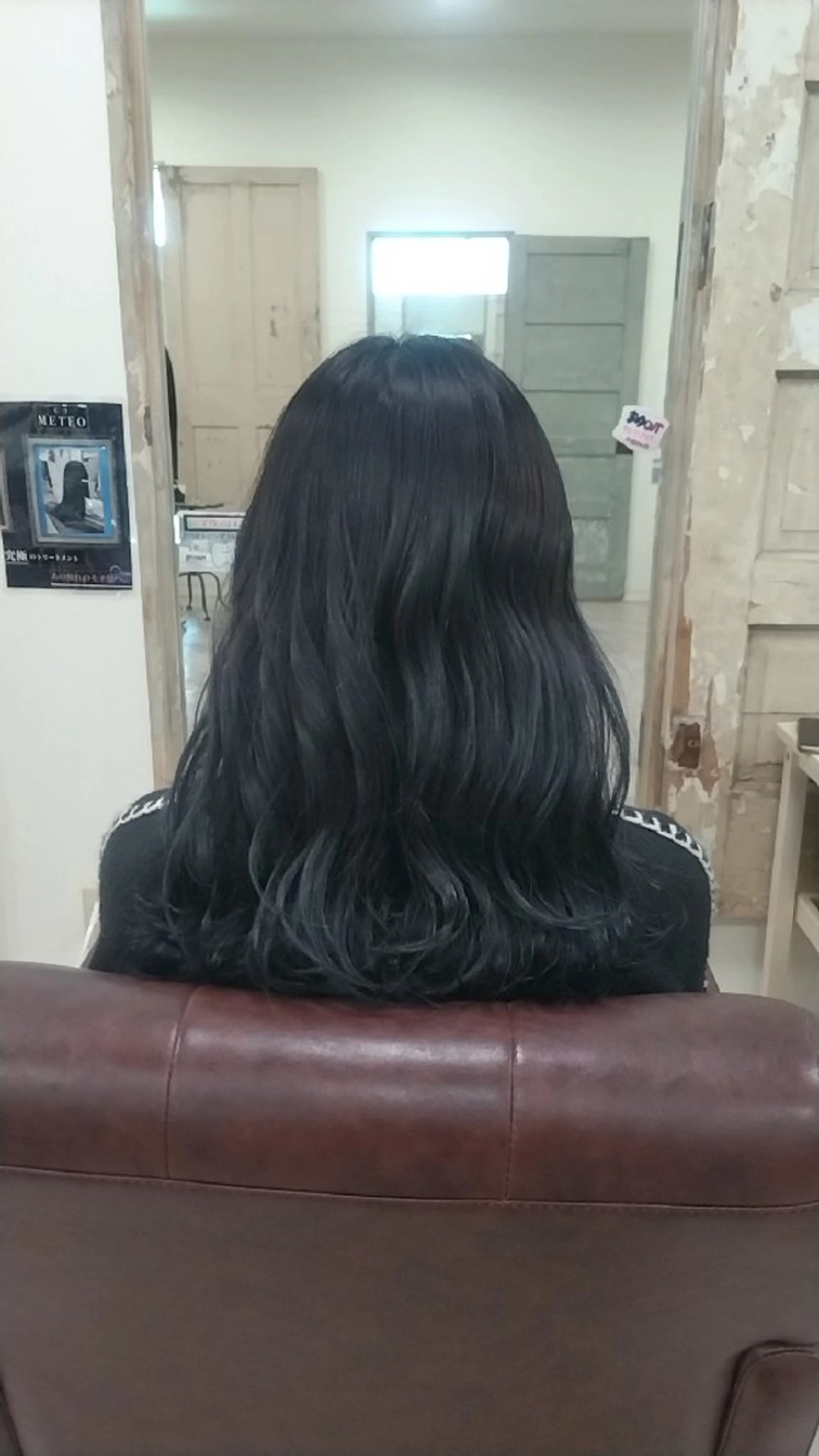 カラー ロング 黒髪 ブルーカラー ブルーブラック メリー所属・磯崎 美幸のヘアスタイル