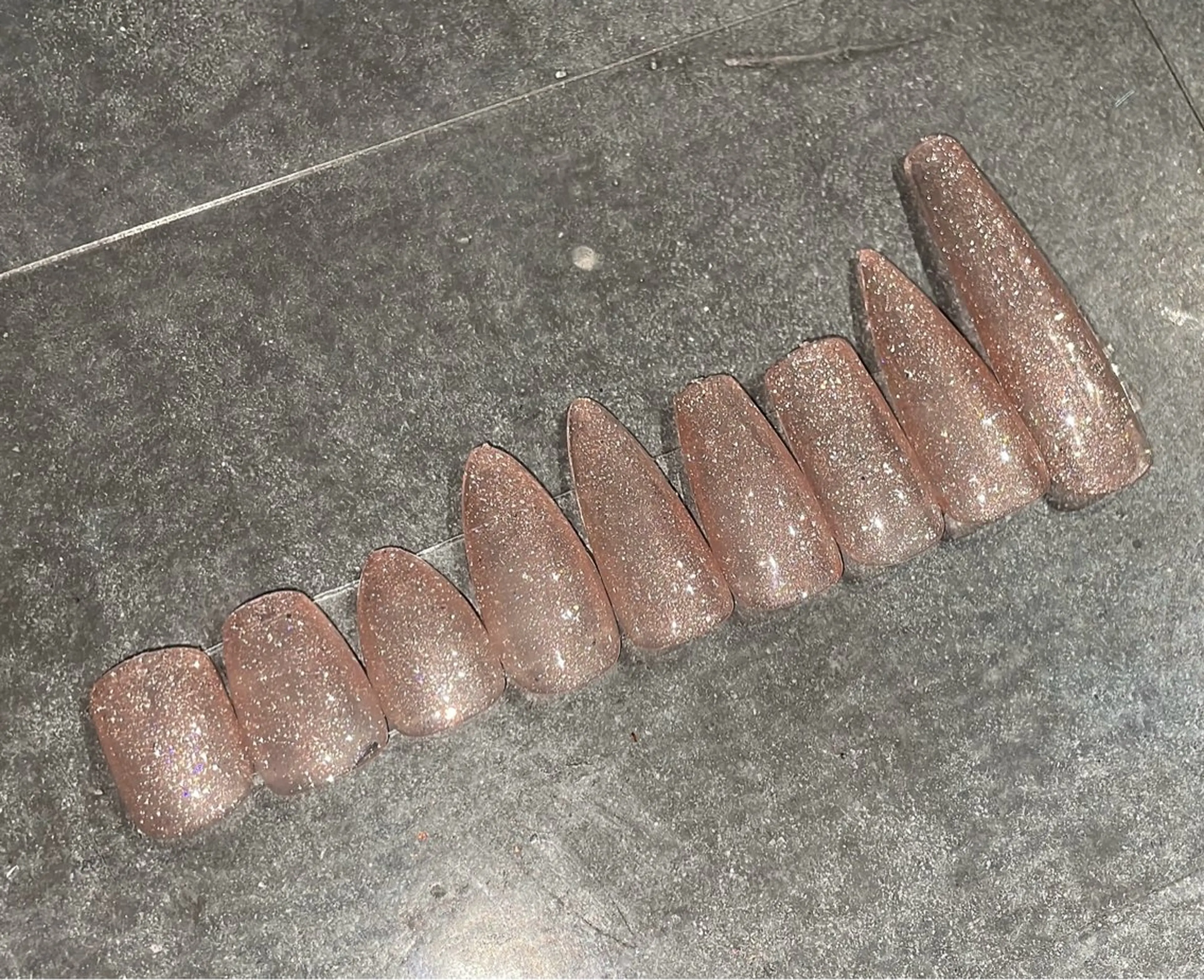 ネイル 長さ出し ネイルチップ Spiky とうげ ふうかのネイルデザイン