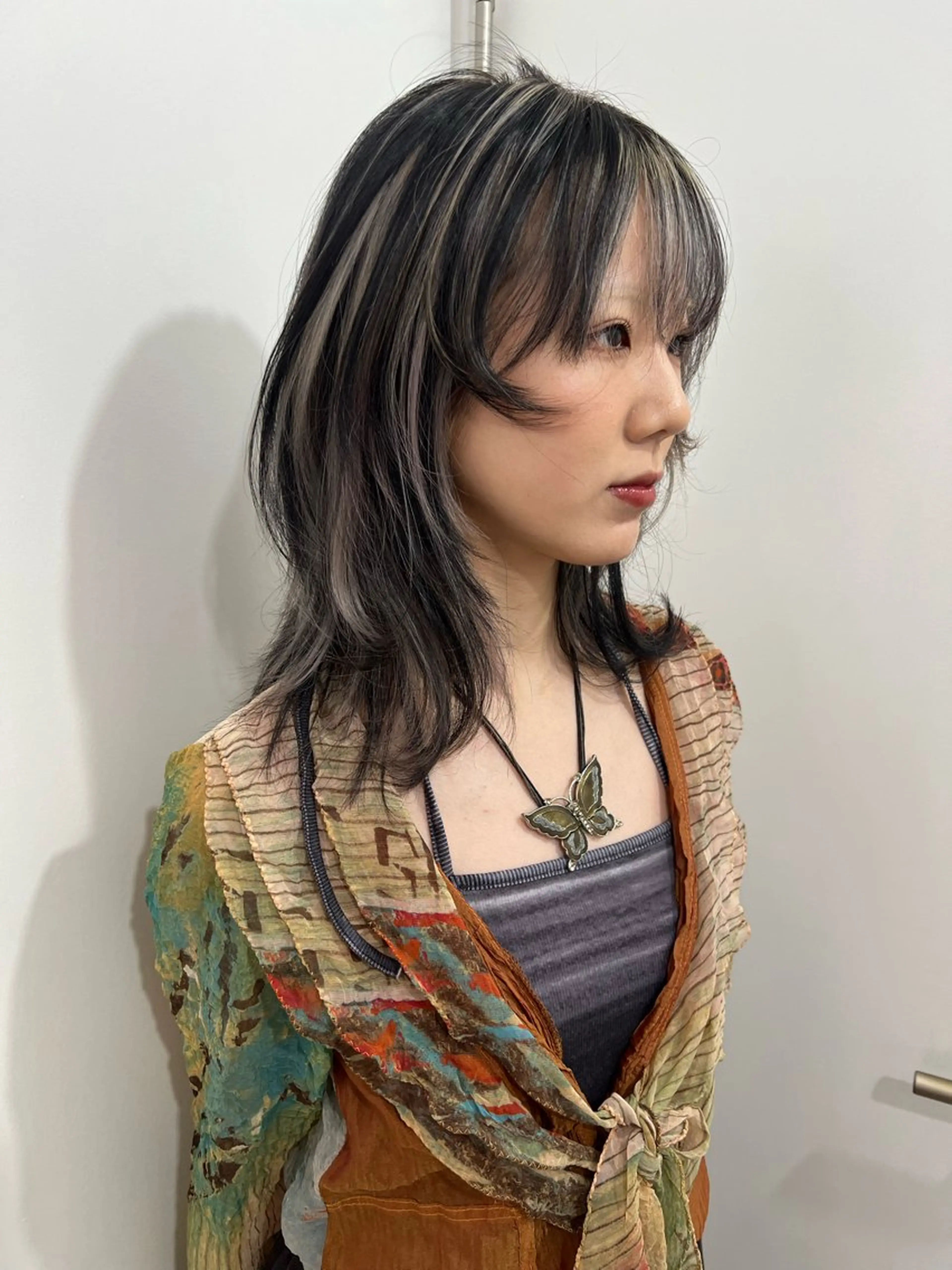 セミロング ヘアカラー トリートメント 💥ウルフカット デザインあんな💥のヘアスタイル