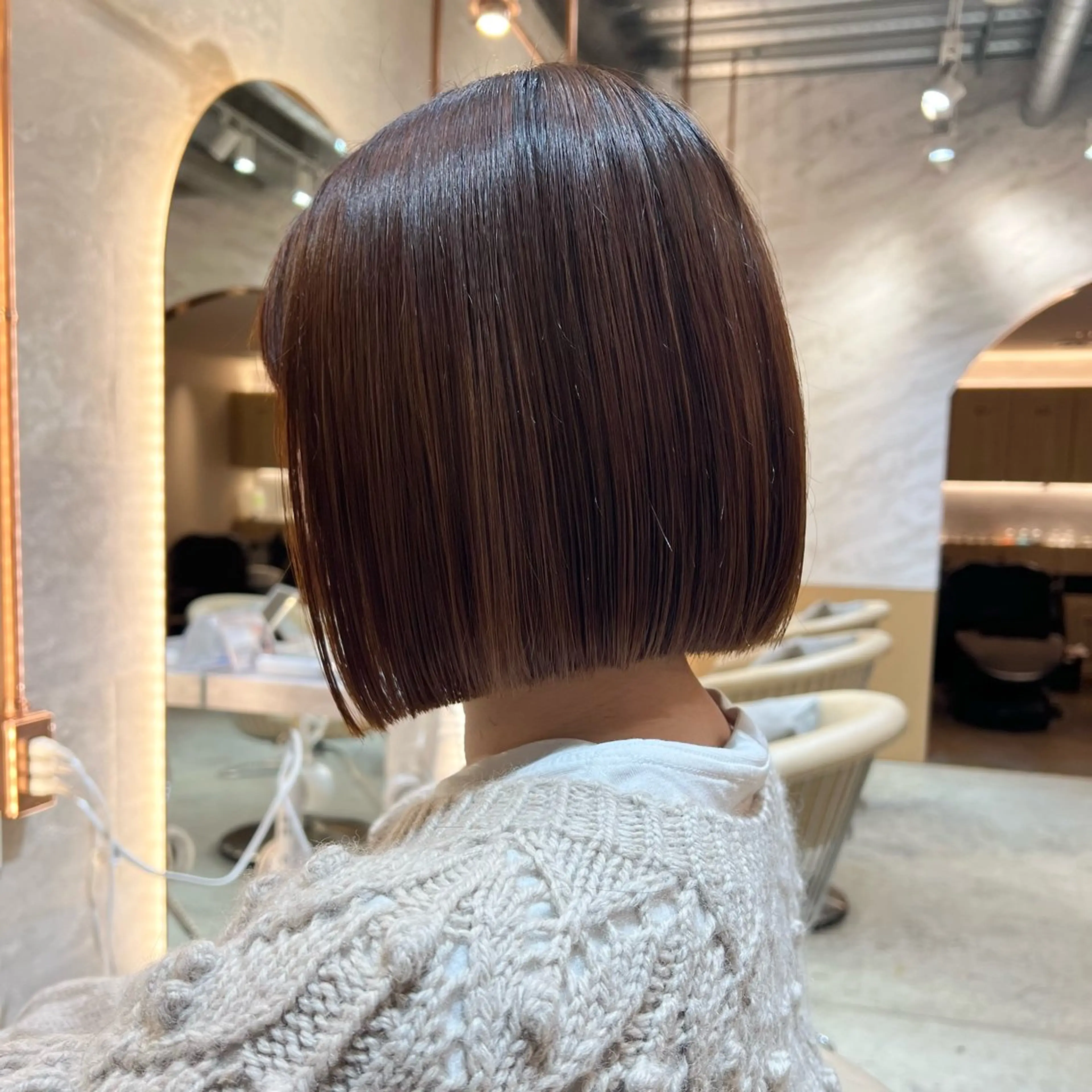 ミディアム カラー ボブ/巻ける縮毛矯正 /韓国レイヤーはなのヘアスタイル