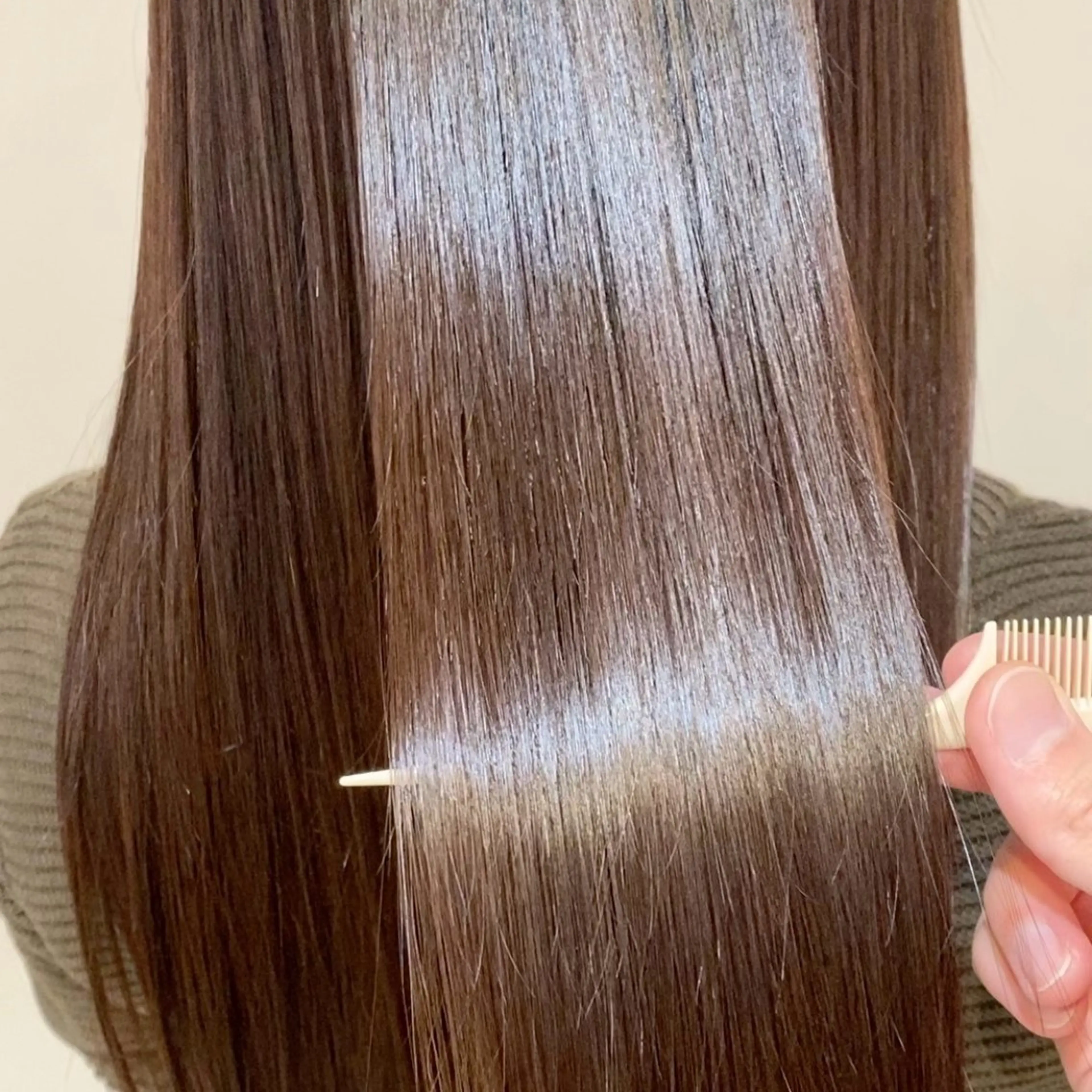 ミディアム カラー ボブレイヤー ミディアムパーマ アッシュ アッシュブラウン バレイヤージュ AMI Hair  supply所属・髪質改善カラー韓国風 レイヤーtudaのヘアスタイル