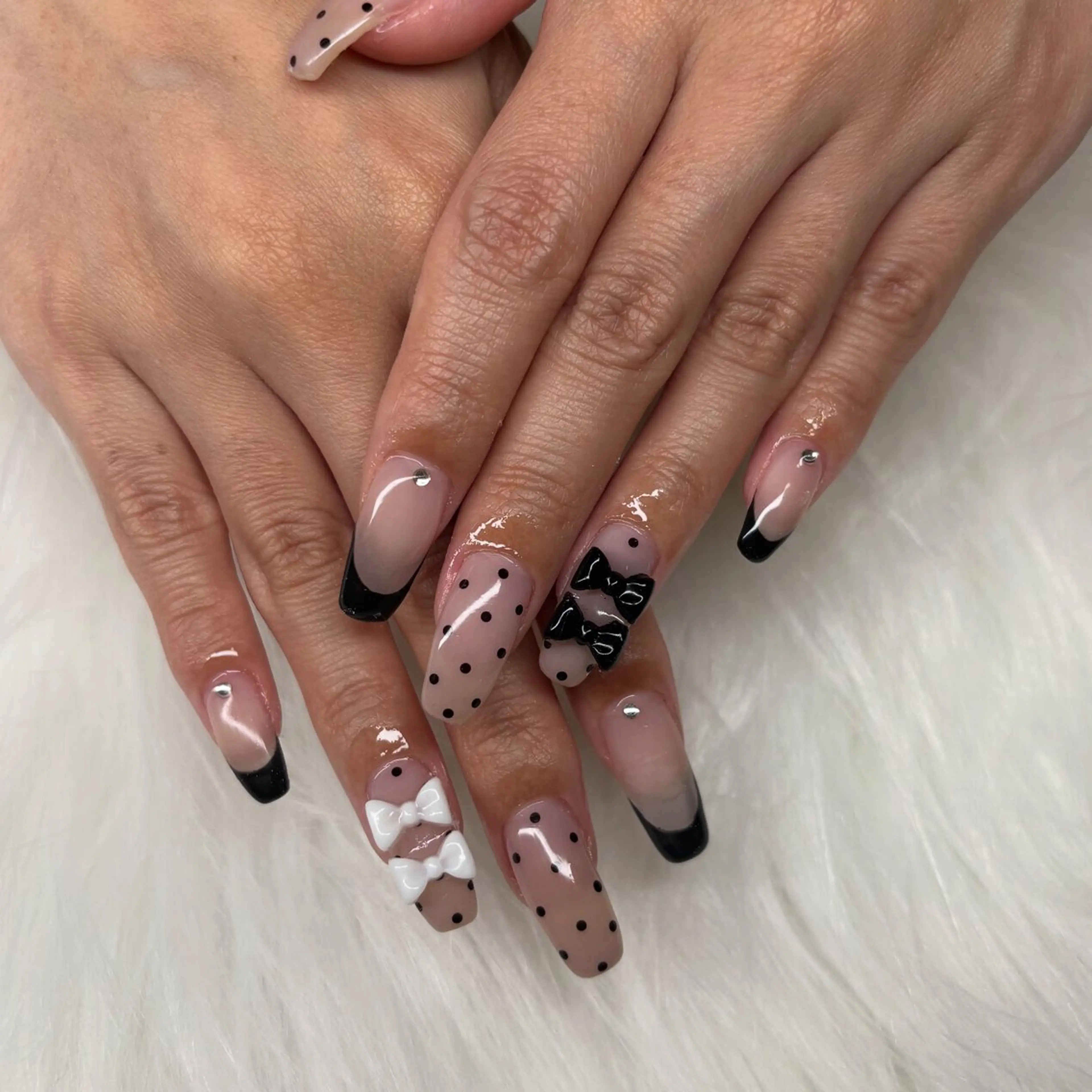 ネイル ドット ハンドネイル NAILSALON ViViのネイルデザイン