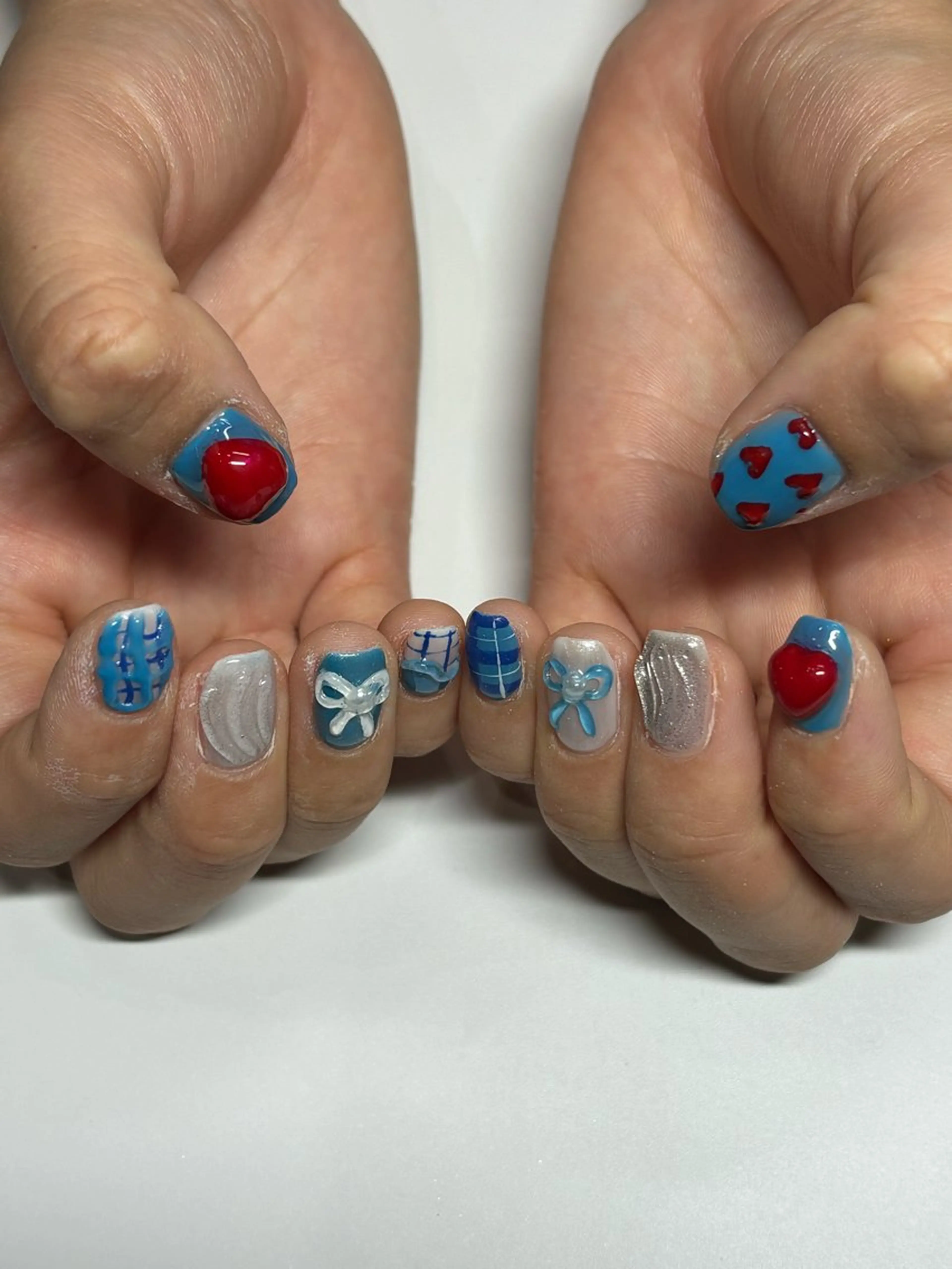 ネイル IROHA NAIL所属・IROHA NAIL 真結子のネイルデザイン