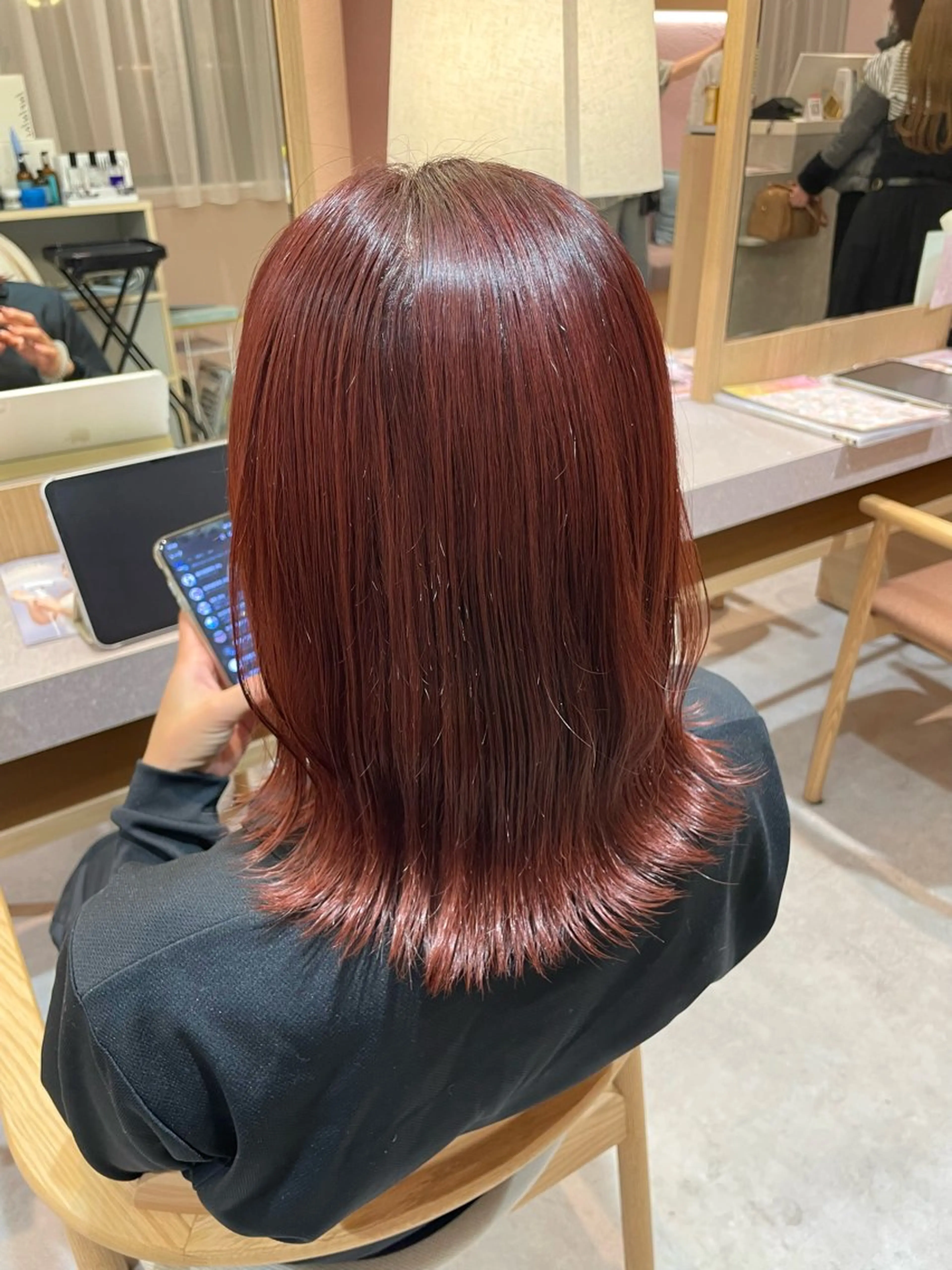 ミディアム ヘアカラー merc.🐰澤田 凜のヘアスタイル