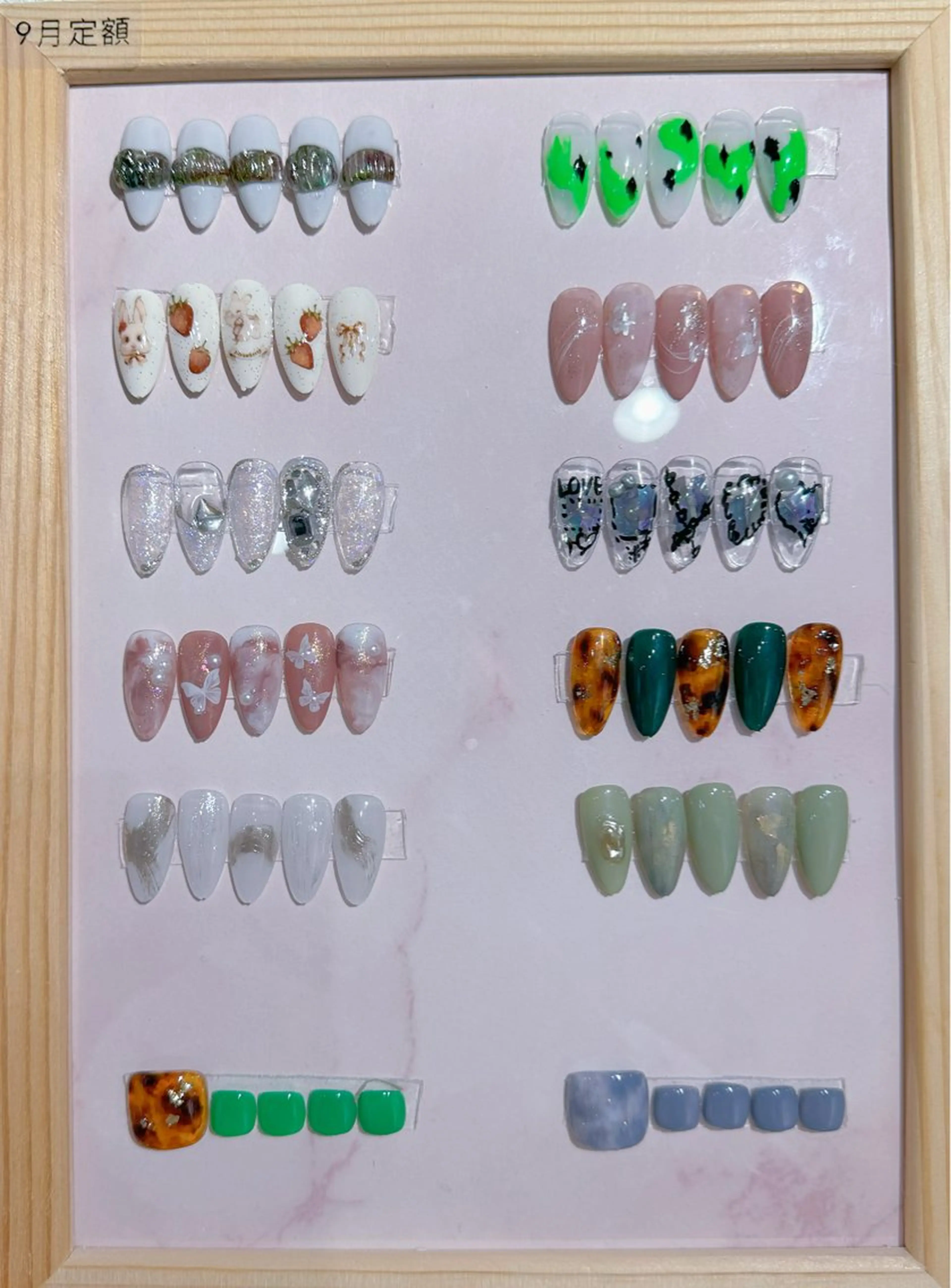 ネイル ハンドネイル フットネイル エスティーネイル ルルのネイルデザイン