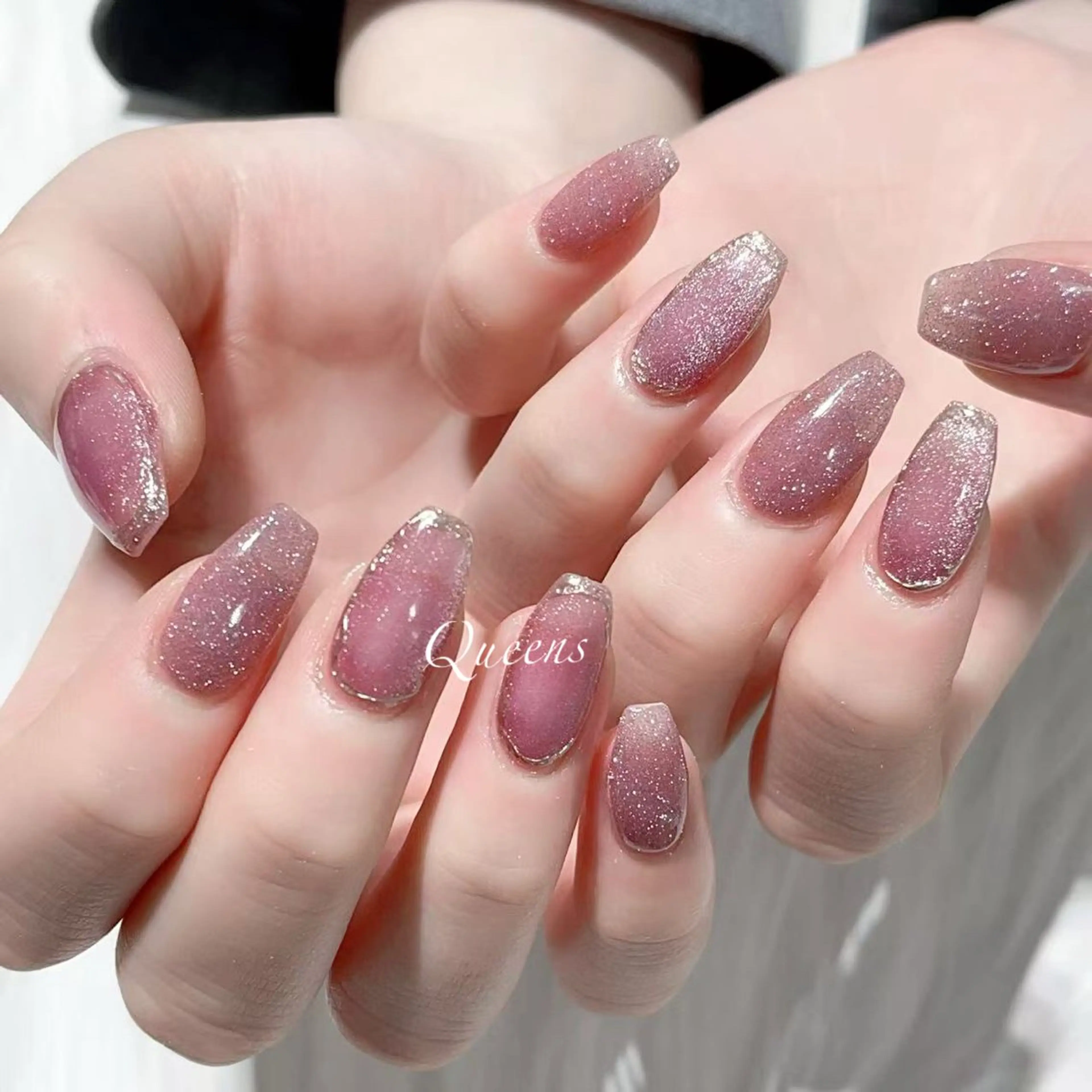 ネイル ハンドネイル Queens テイのネイルデザイン