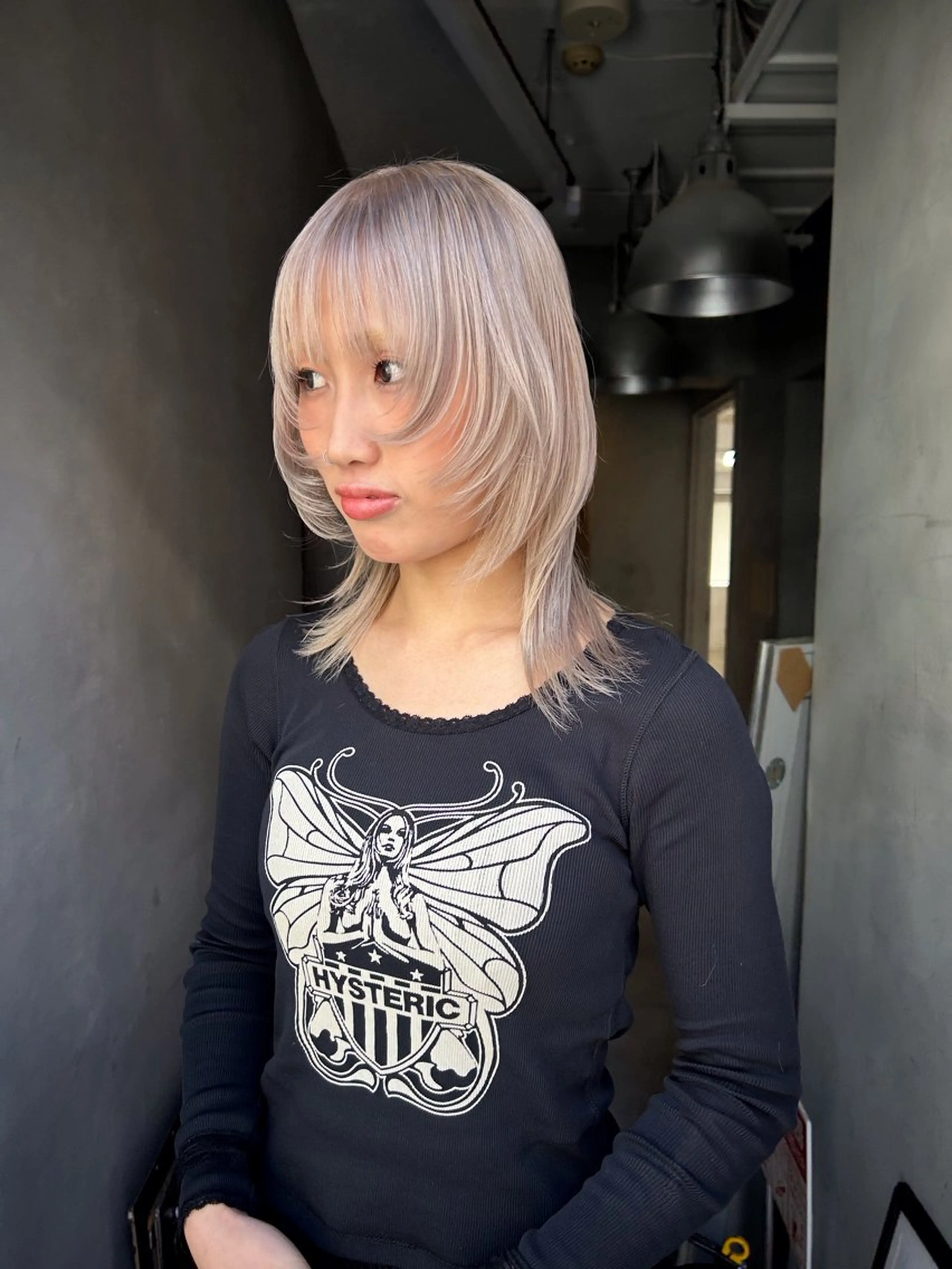 ミディアム カット XENA 渋谷店のヘアスタイル
