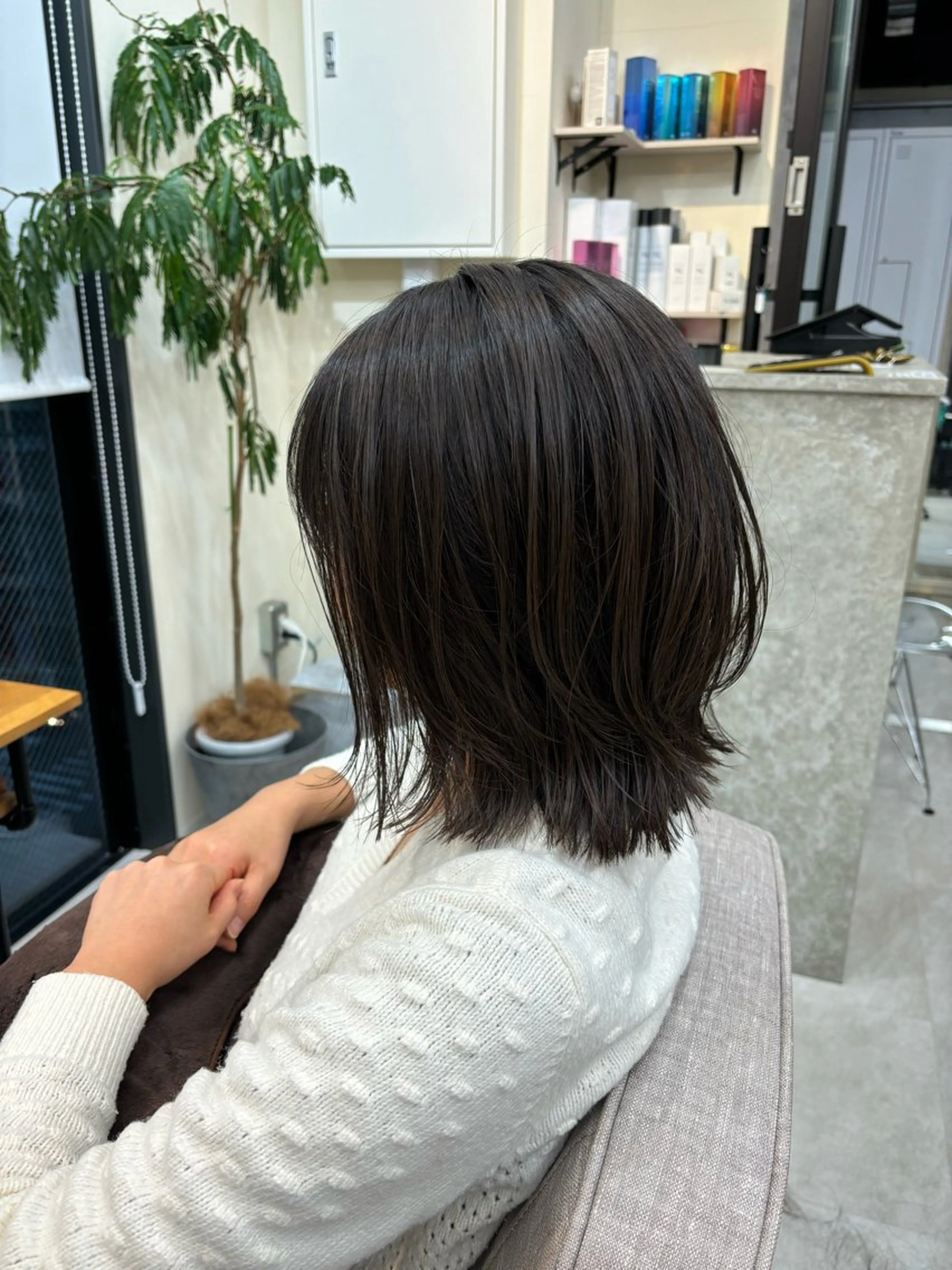 ミディアム ボブ くびれヘア 髪質改善 外ハネヘア 桜木町2分/くびれ /ボブ/ナチュラルのヘアスタイル