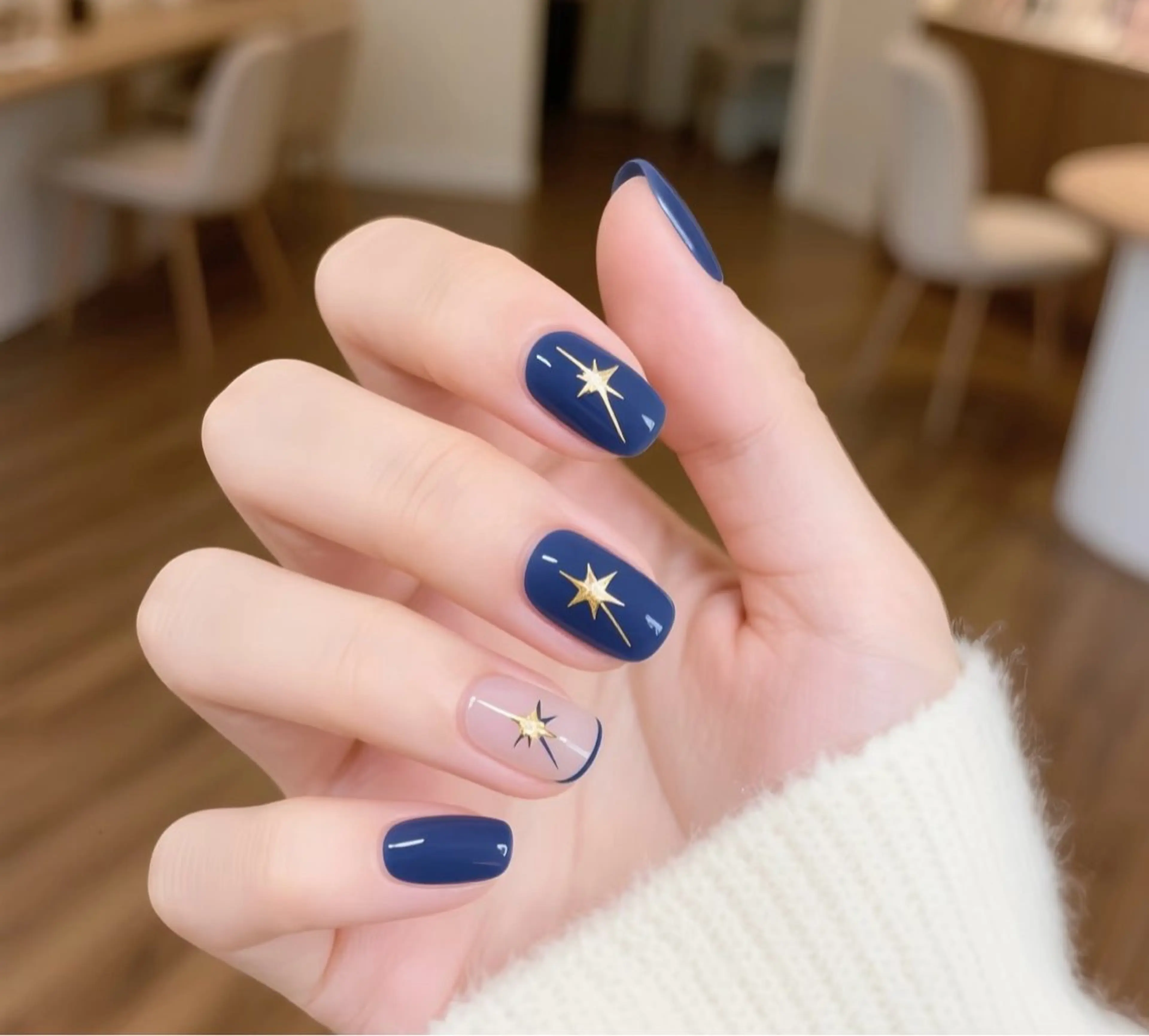 ネイル ブルー キラキラネイル ハンドネイル Maylie Nail所属・キイ サロンのネイルデザイン