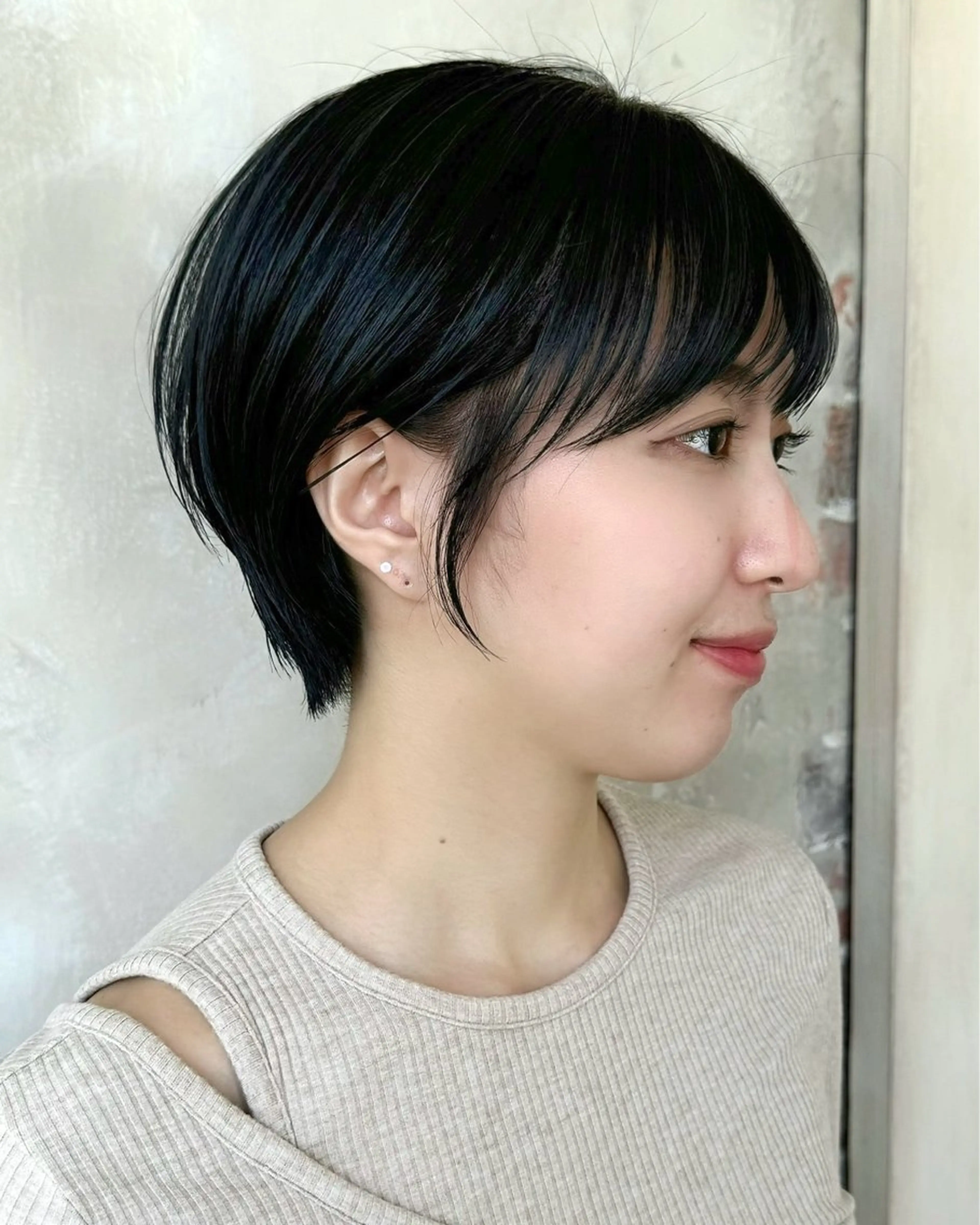 ショート カラー カット 縮毛矯正 トリートメント 💍新宿ショート 💍岩田莉奈のヘアスタイル