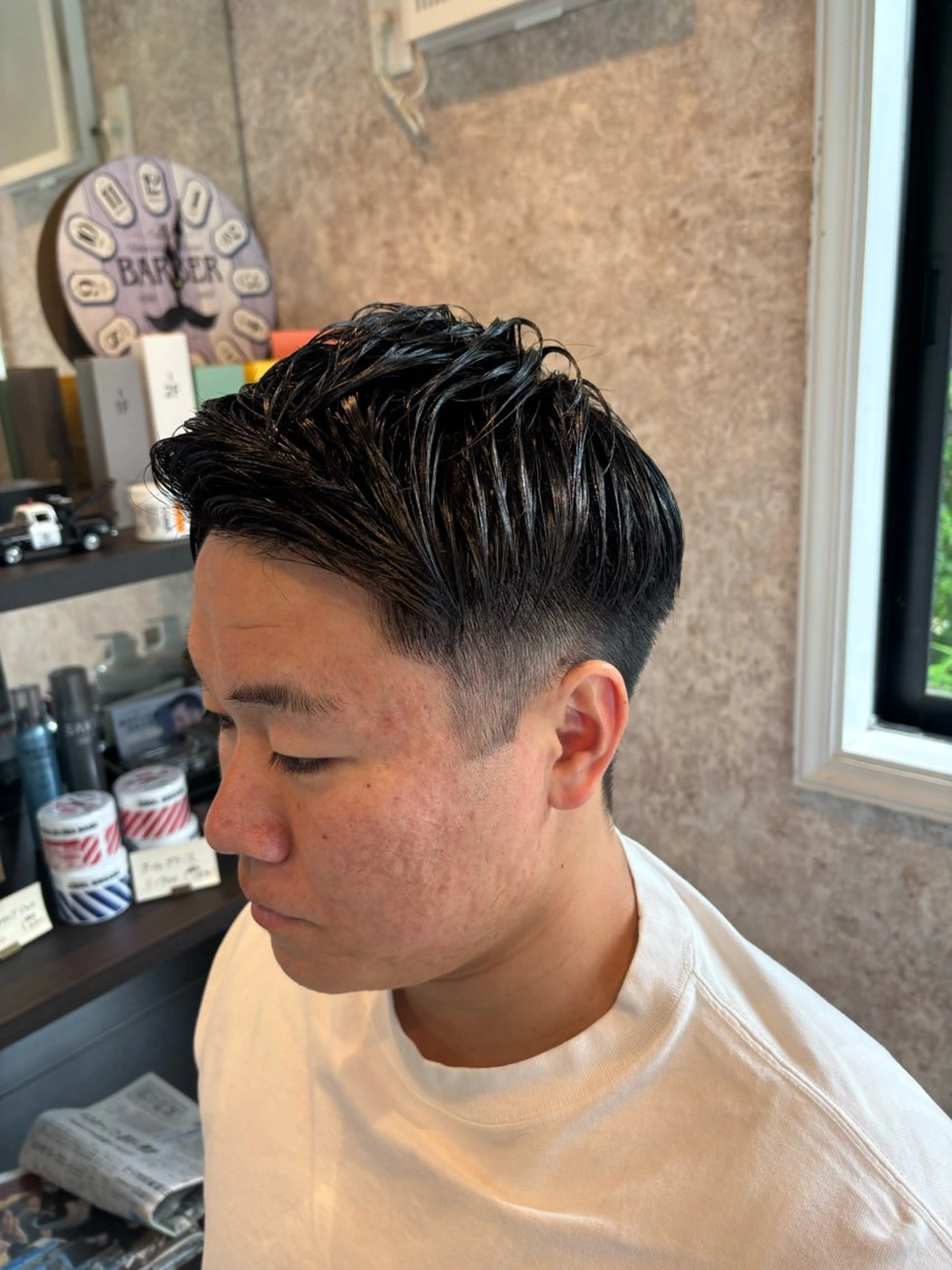 ミディアム シュウ 後藤のヘアスタイル