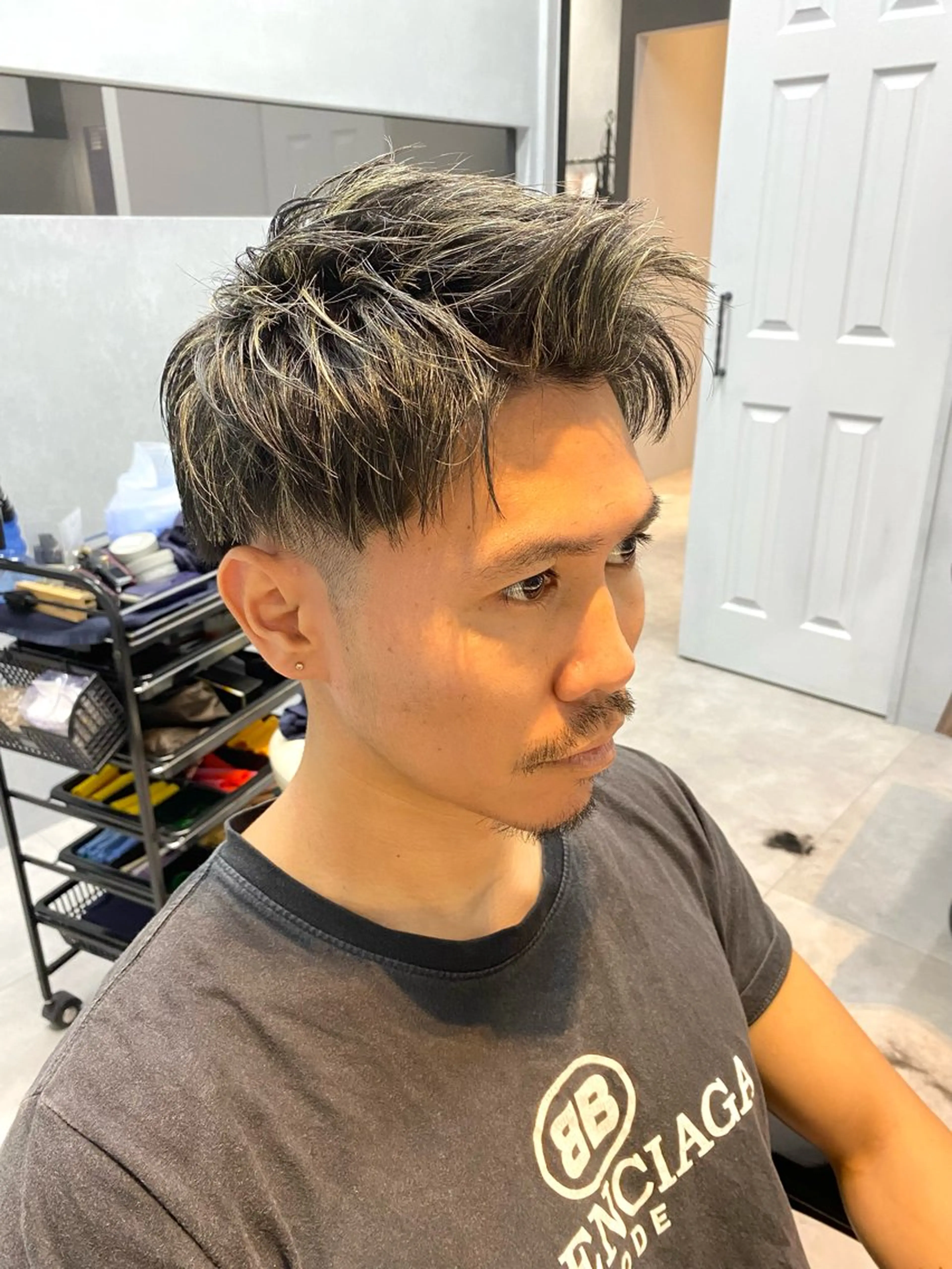 ショート カラー メンズ ヘアカラー ✨デザインカラー✨ ✂️kouki✂️のヘアスタイル