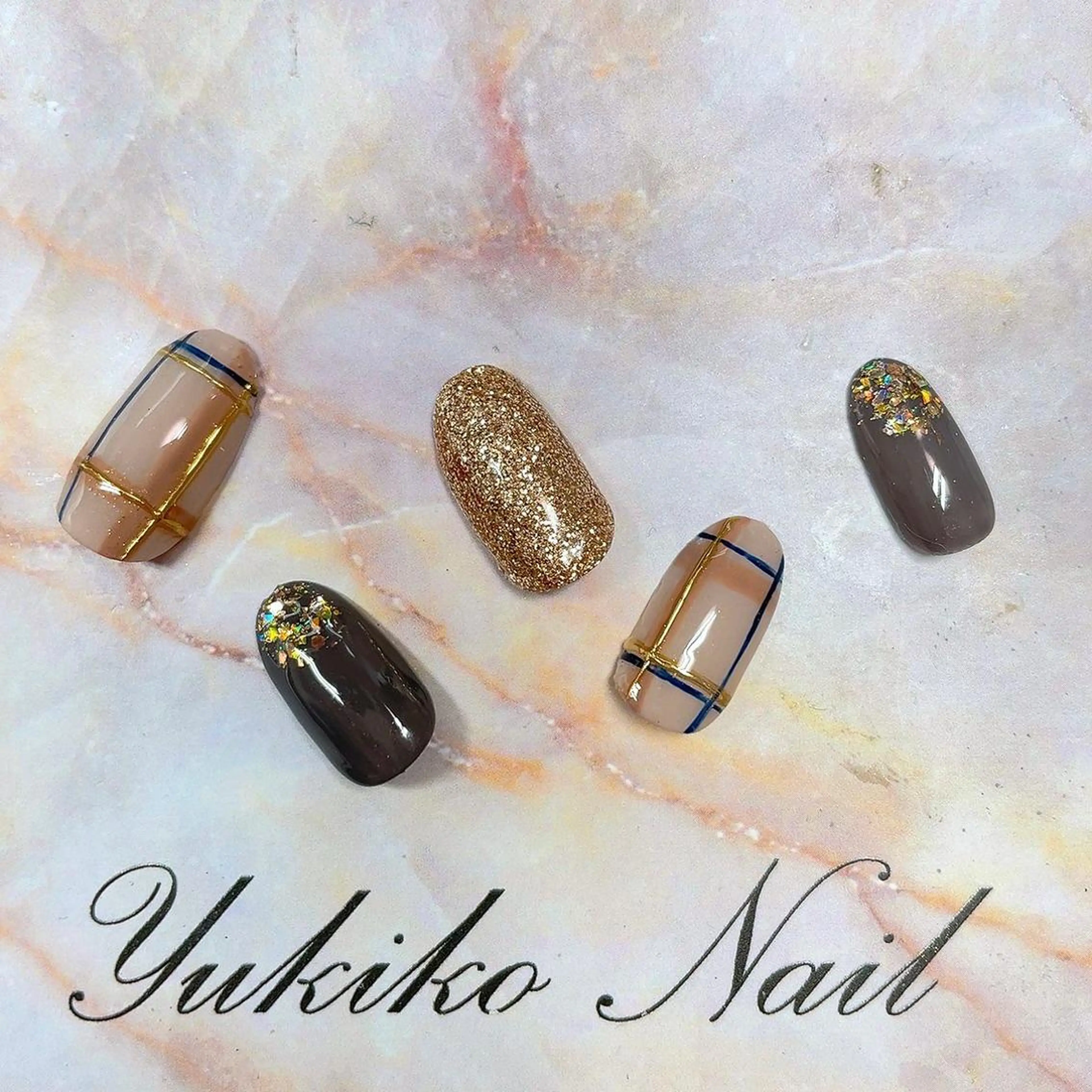 ネイル ミラーネイル ハンドネイル ユキコ ネイルのネイルデザイン