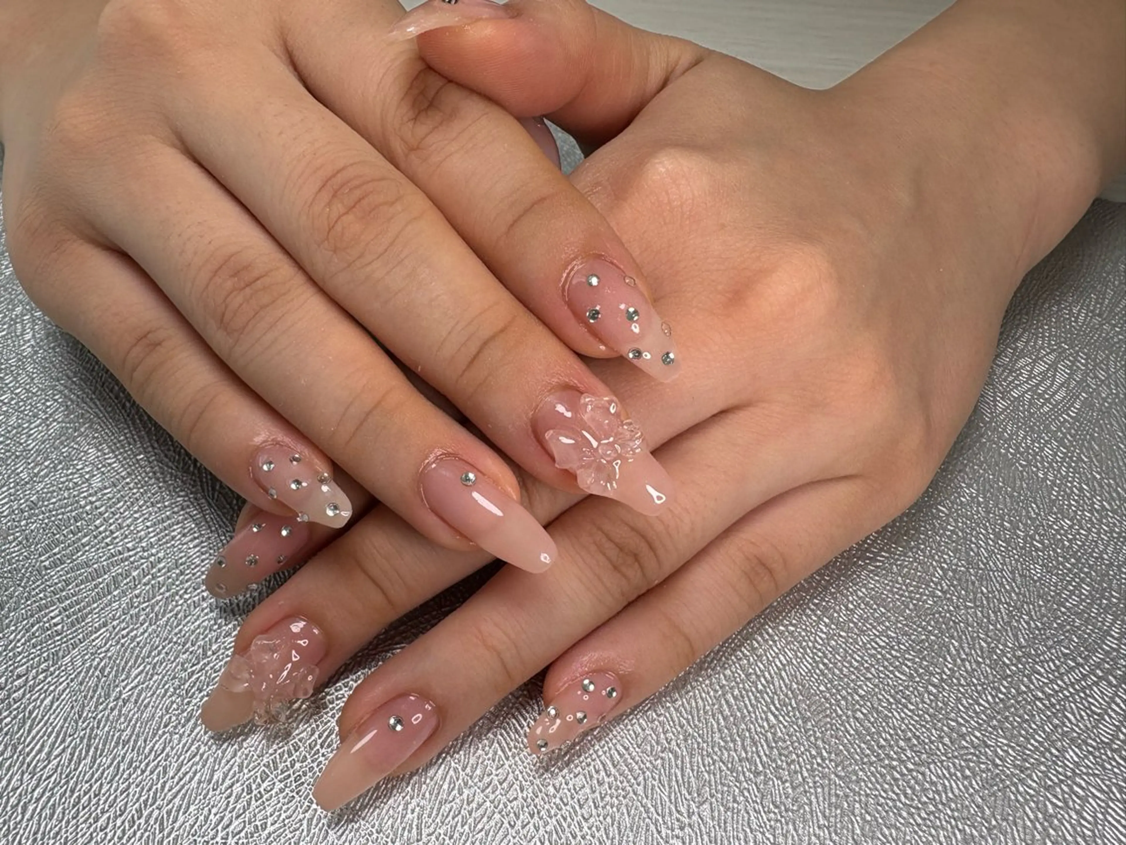 ネイル クリアネイル リボン ハンドネイル ✨韓国✨nail salonLumieのネイルデザイン
