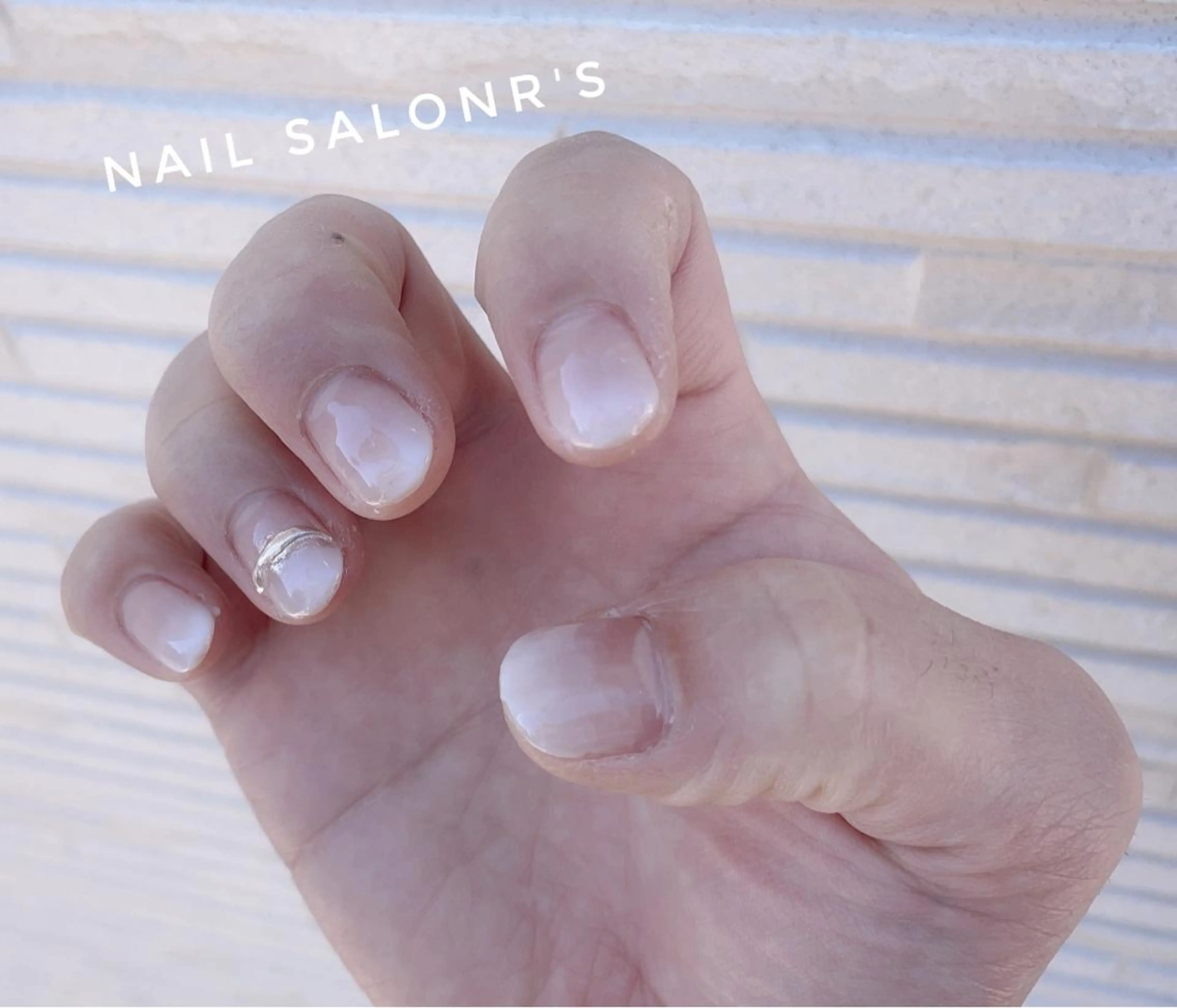 ネイル グラデーション ニュアンスネイル シンプルネイル ホワイト nail salon R'sのネイルデザイン