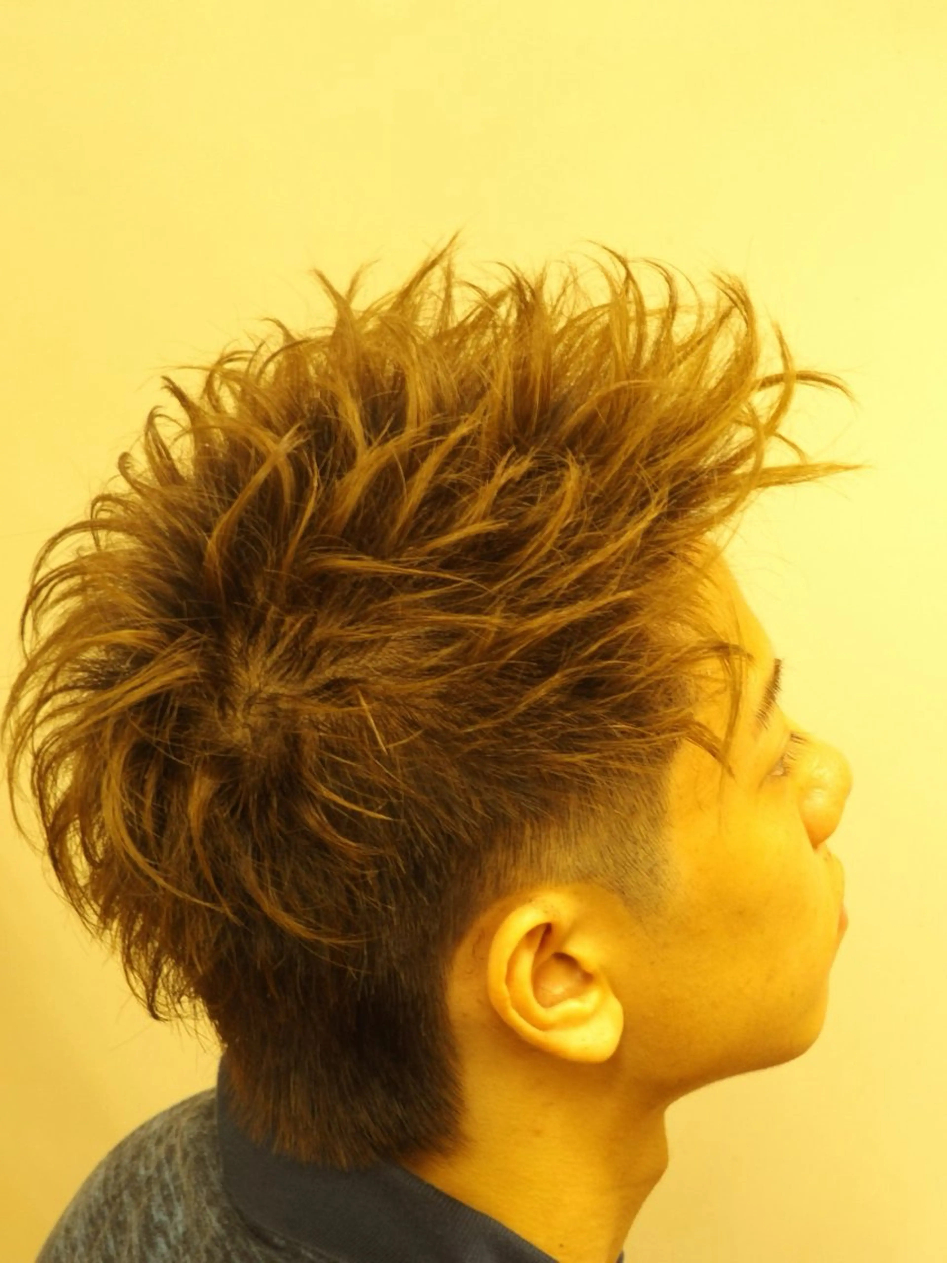 パーマ メンズ 島袋 ヒロのヘアスタイル