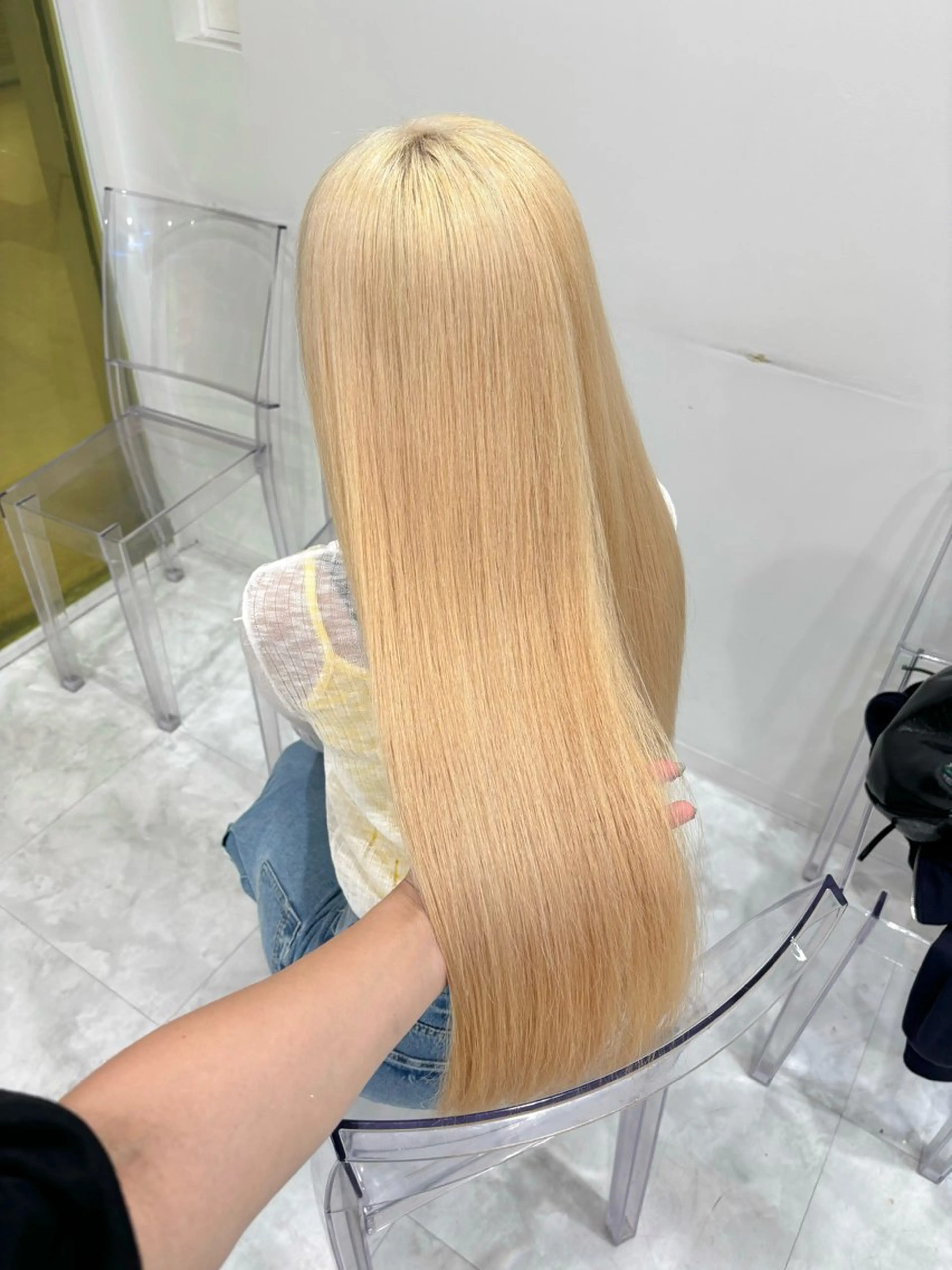 ロング カラー ダメージレスハイ トーン💖kanonのヘアスタイル