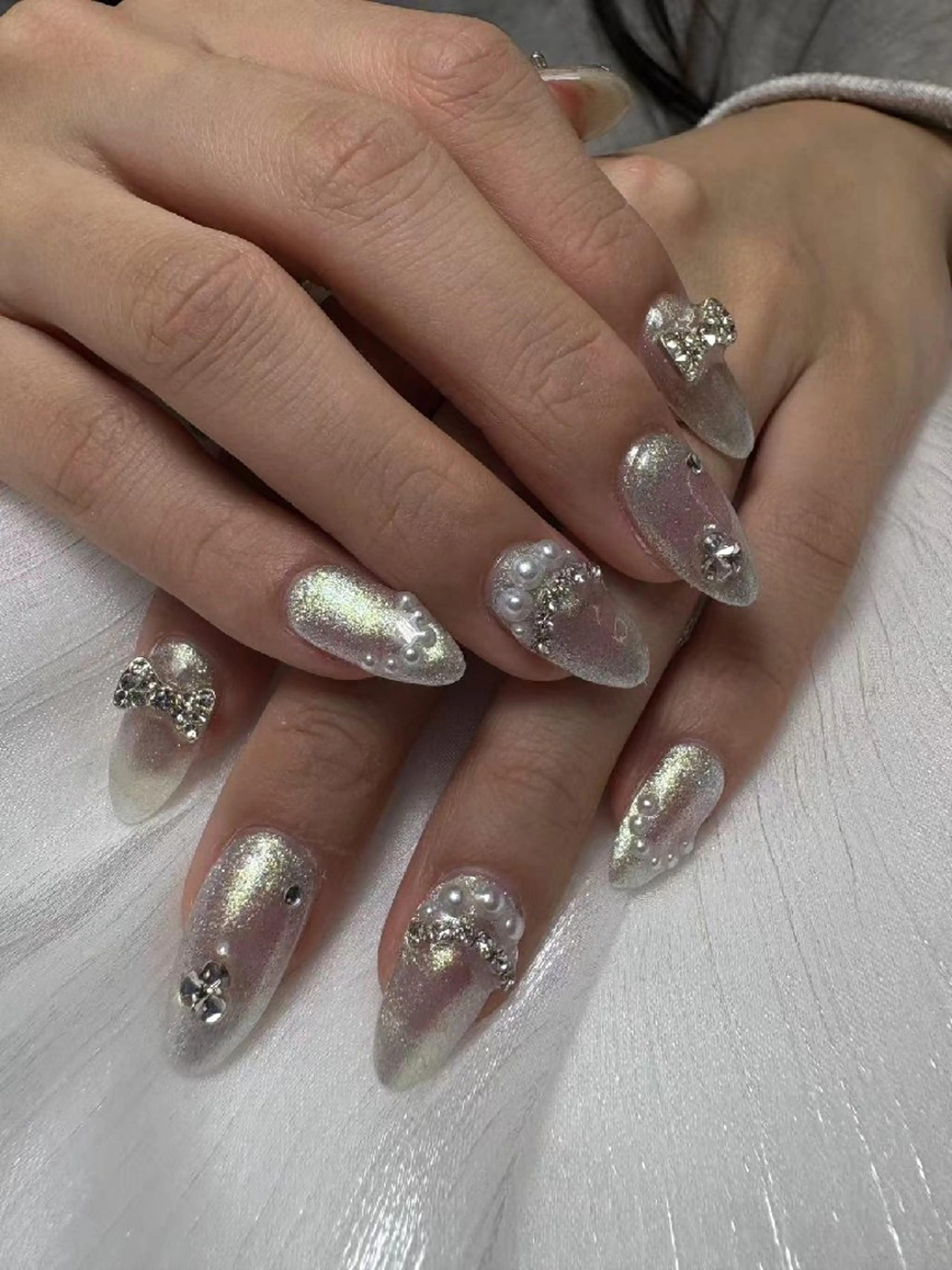 ネイル ストーンネイル Y2 nail salonのネイルデザイン