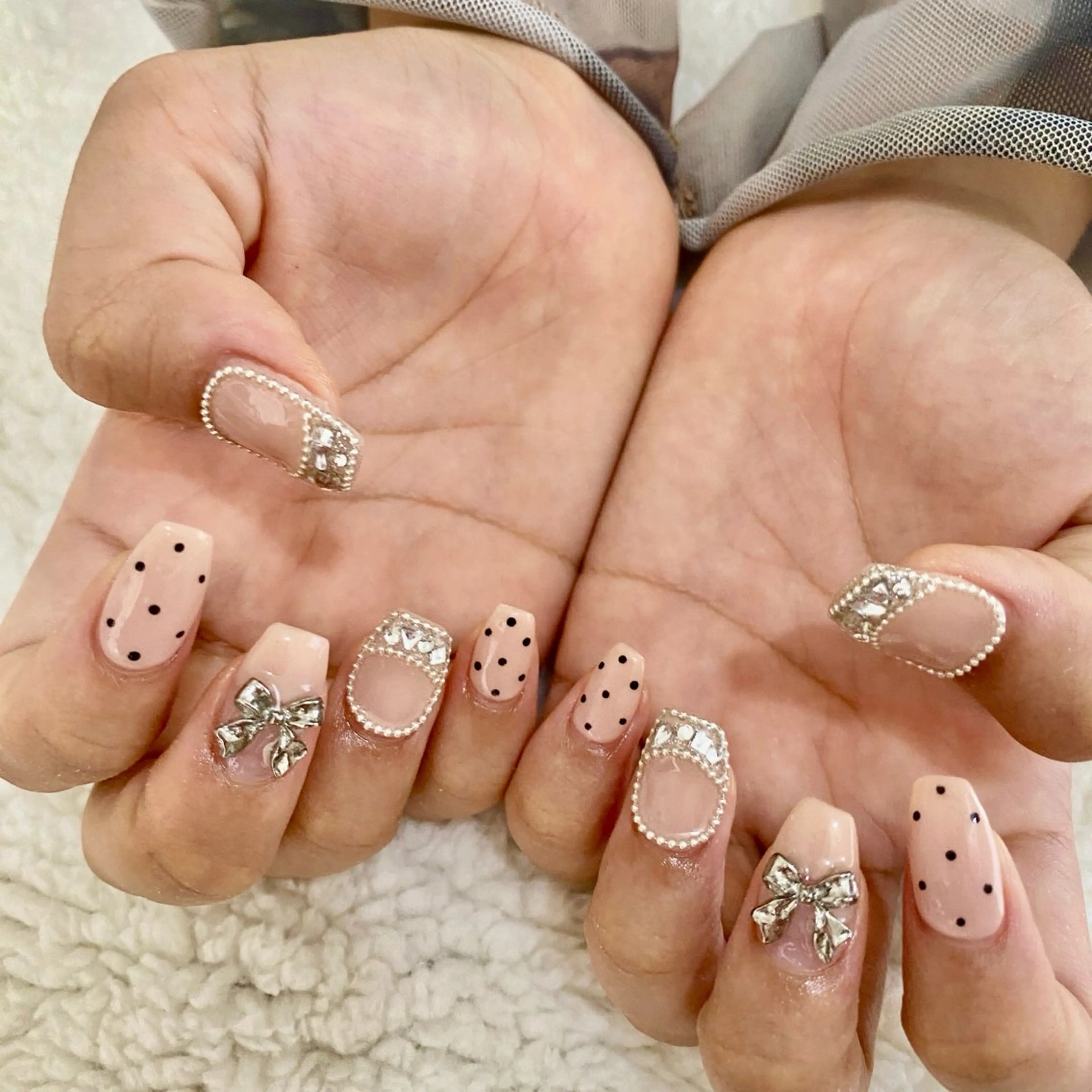 ネイル 持ち込み VIBLISS所属・VIBLISS福岡 tomokoのネイルデザイン