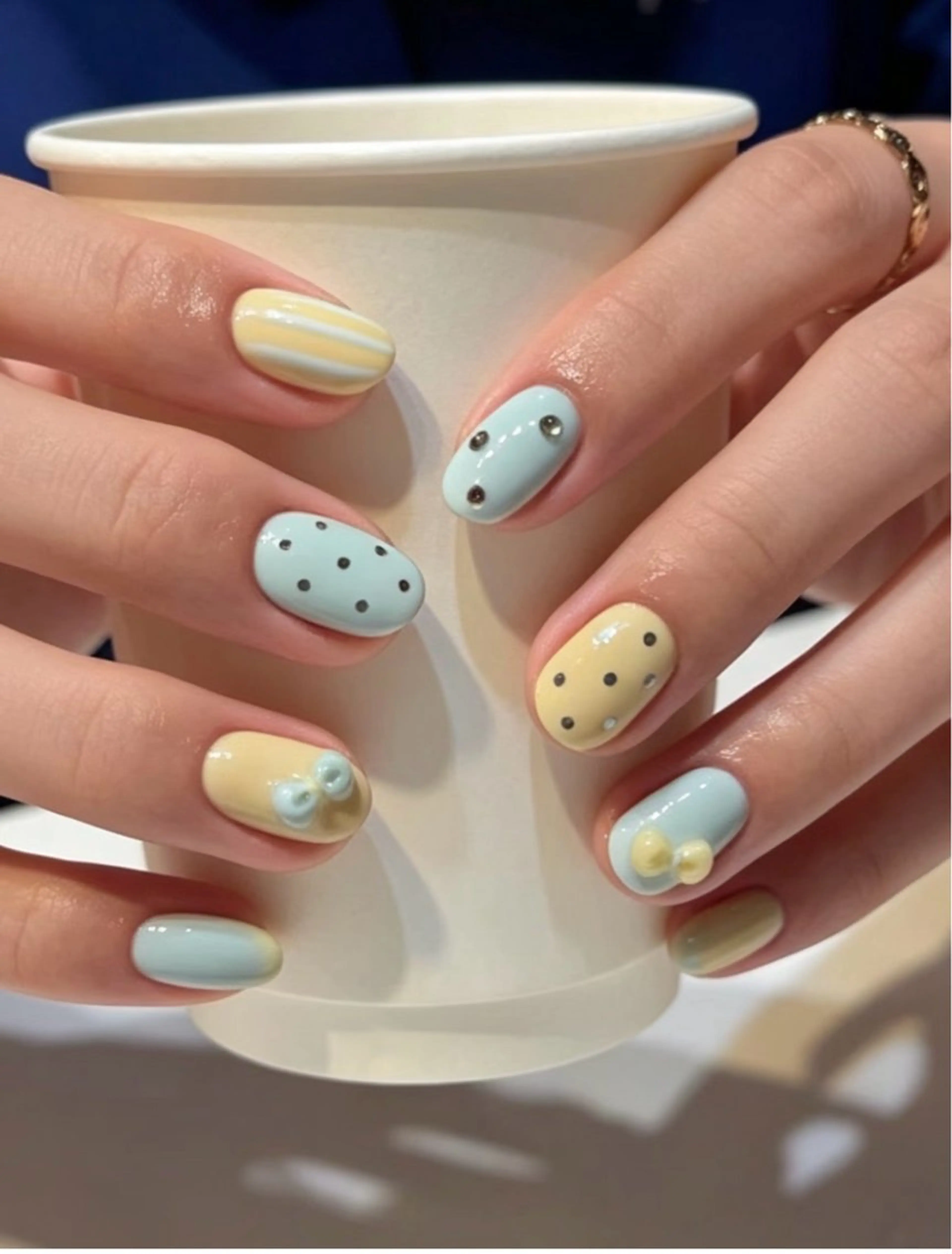 ネイル フレンチネイル キラキラネイル 韓国ネイル シンプルネイル ワンホンネイル ハンドネイル MEI Nailのネイルデザイン