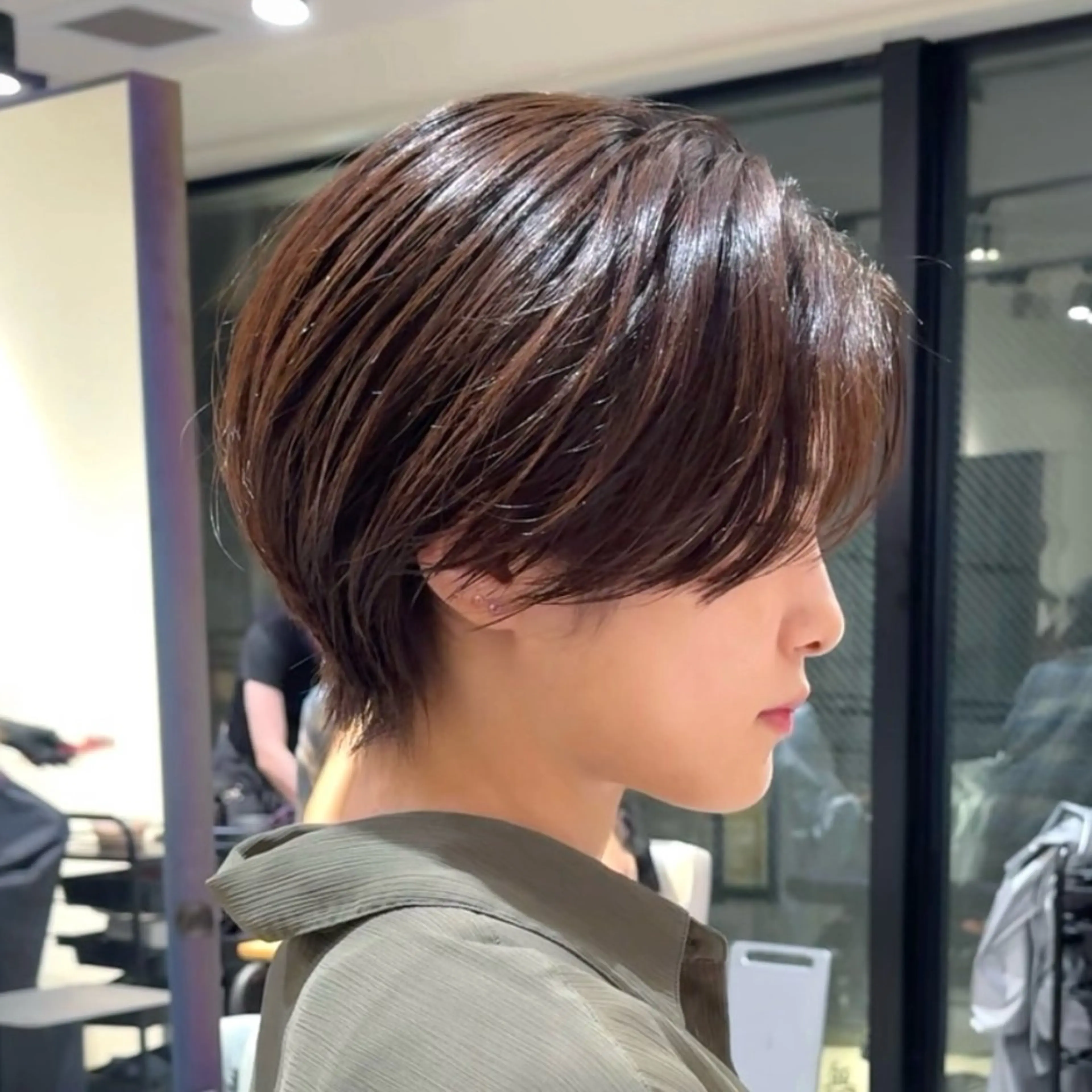 【色気のあるショートにしたい方へ】ショートヘアカットの写真