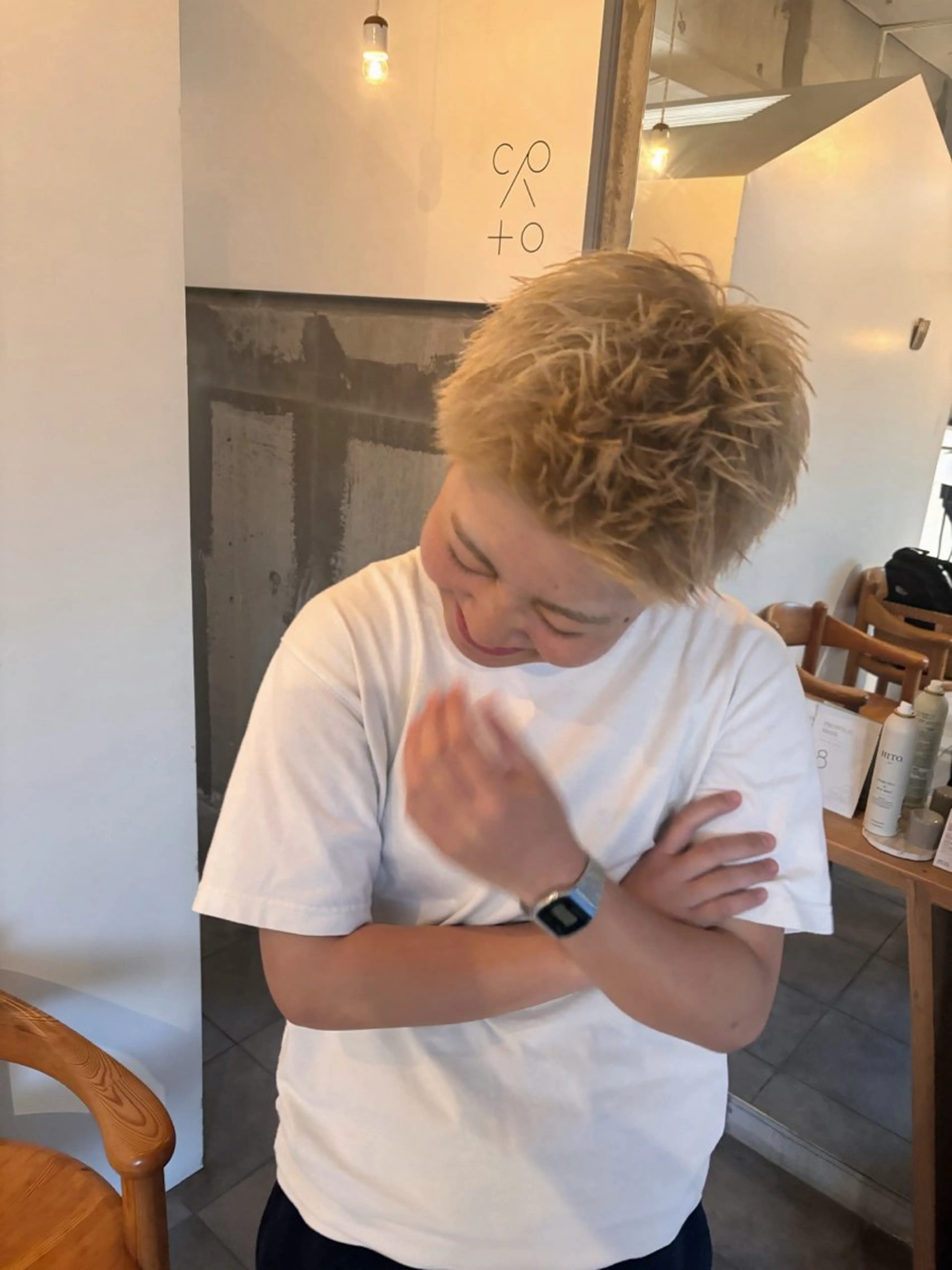 ショート カラー mirai/レイヤー ボブ/デザインのヘアスタイル