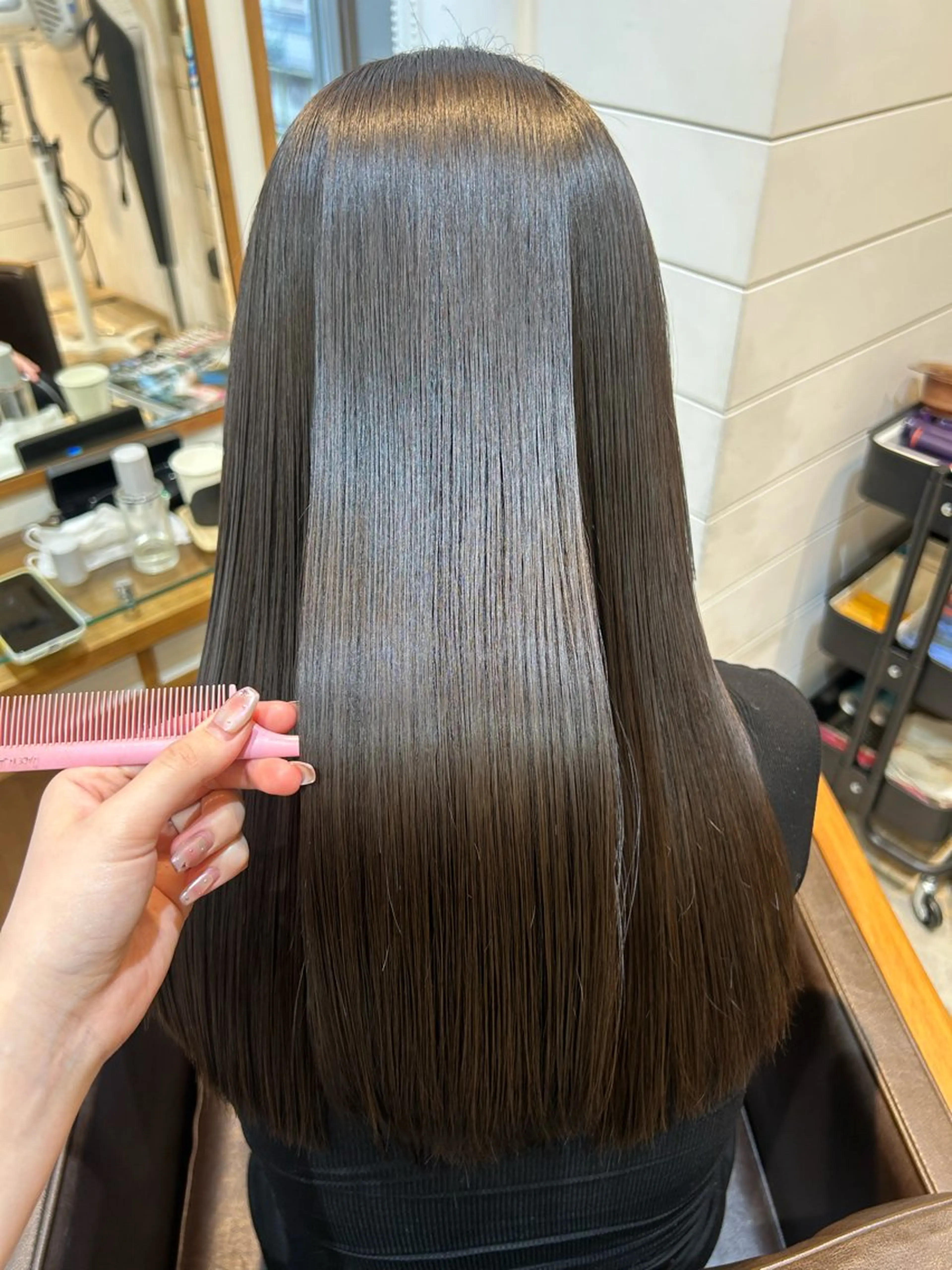 セミロング 縮毛矯正 🪄あべいくみ レイヤー、メンズ🌙のヘアスタイル